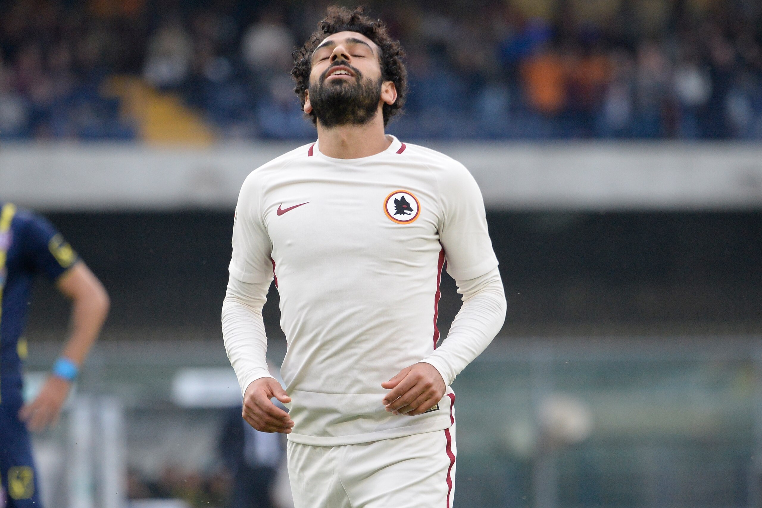 VERONA, ITALY - MAY 20:  Mohamed Salah  of  AS Roma celebrates after scoring  his team's fourth goal during the Serie A match between AC ChievoVerona and AS Roma at Stadio Marc'Antonio Bentegodi on May 20, 2017 in Verona, Italy.  (Photo by Dino Panato/Get
