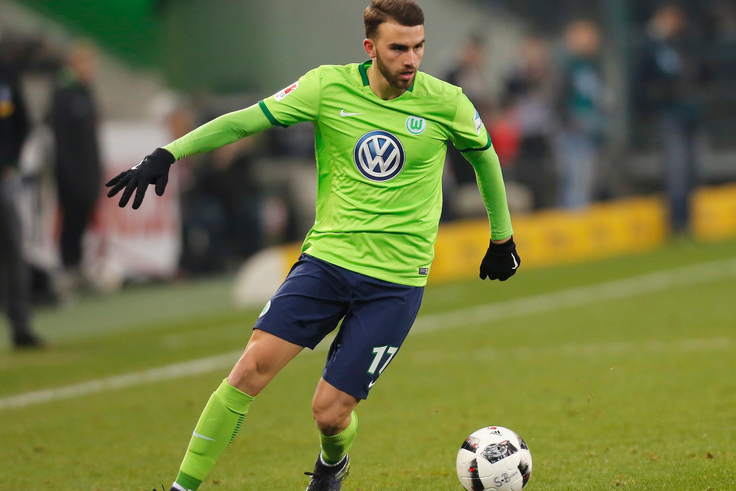 MOENCHENGLADBACH, GERMANY - DECEMBER 20: Borja Mayoral of Wolfsburg in action during the Bundesliga match between Borussia Moenchengladbach and VfL Wolfsburg at Borussia-Park on December 20, 2016 in Moenchengladbach, Germany. (Photo by TF-Images/Getty Ima