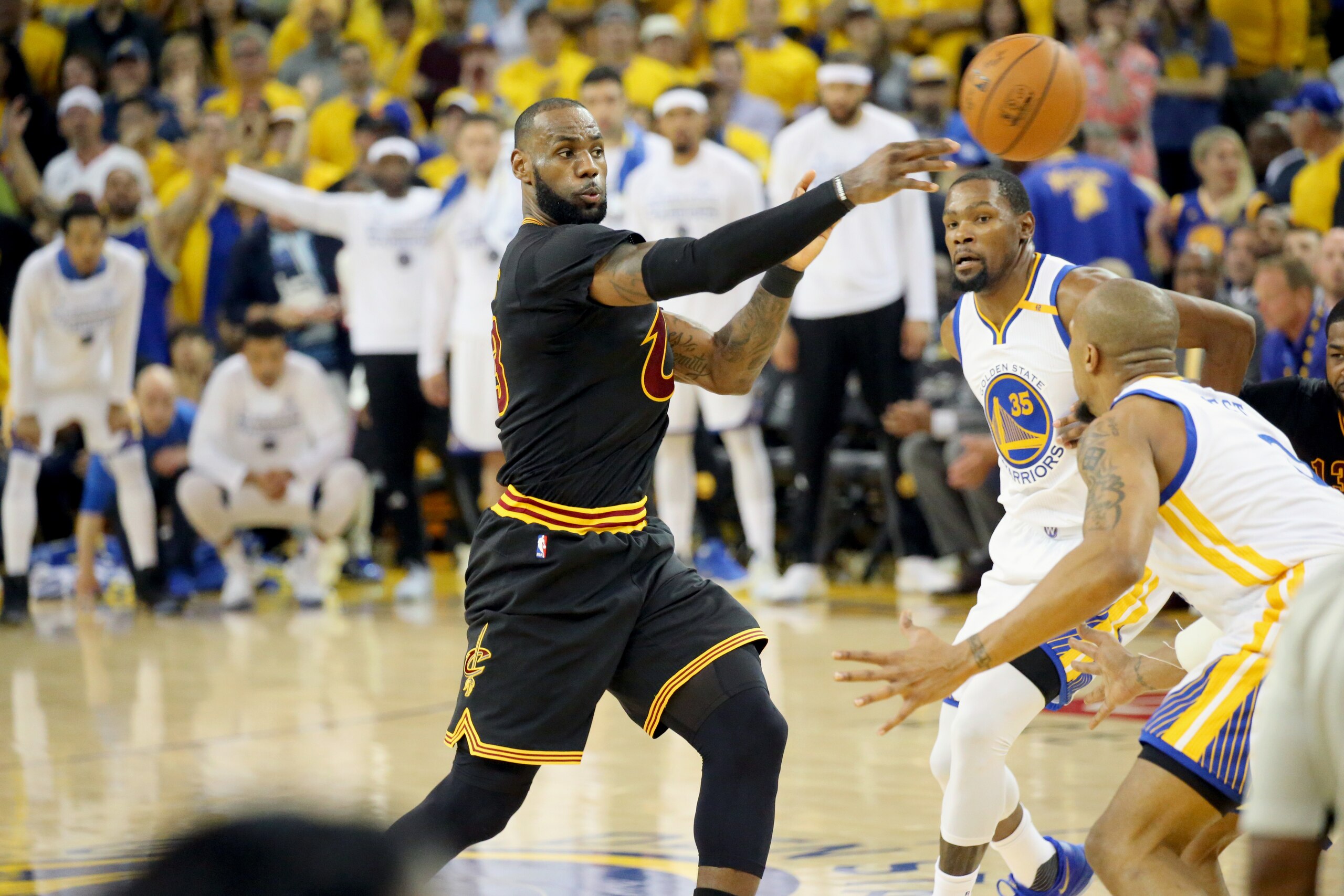 OAKLAND, CA - JUNE 12:  LeBron James #23 of the Cleveland Cavaliers passes the ball against the Golden State Warriors in Game Five of the 2017 NBA Finals on June 12, 2017 at ORACLE Arena in Oakland, California. NOTE TO USER: User expressly acknowledges an
