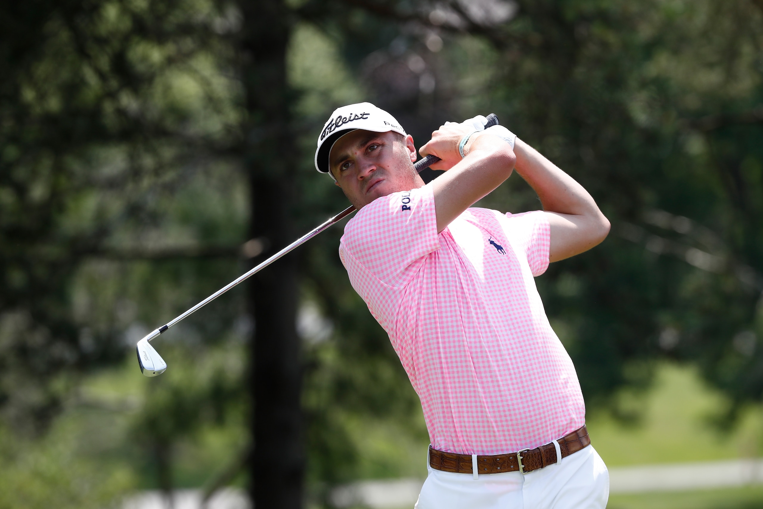 DUBLIN, OH - JUNE 04:  Justin Thomas watches his tee shot on the second hole during the final round of the Memorial Tournament at Muirfield Village Golf Club on June 4, 2017 in Dublin, Ohio.  (Photo by Sam Greenwood/Getty Images)