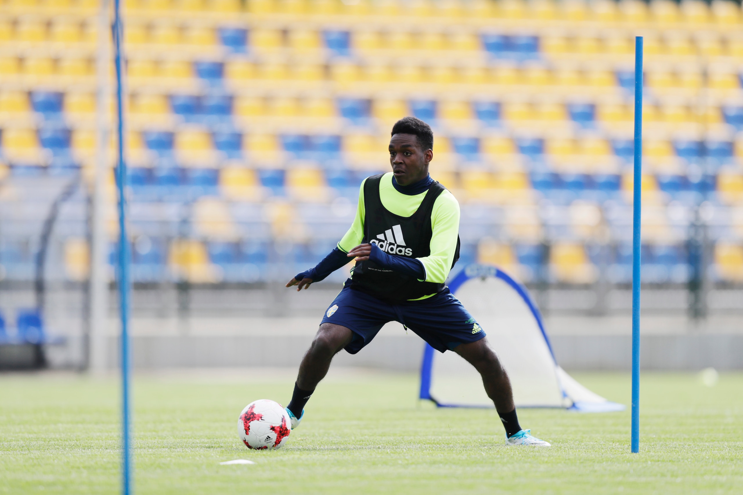 SWIDNIK, POLAND - JUNE 13: Joel Asoro during the Swedish U21 national team training at Stadion Miejski on June 13, 2017 in Swidnik, Poland. (Photo by Nils Petter Nilsson/Getty Images)