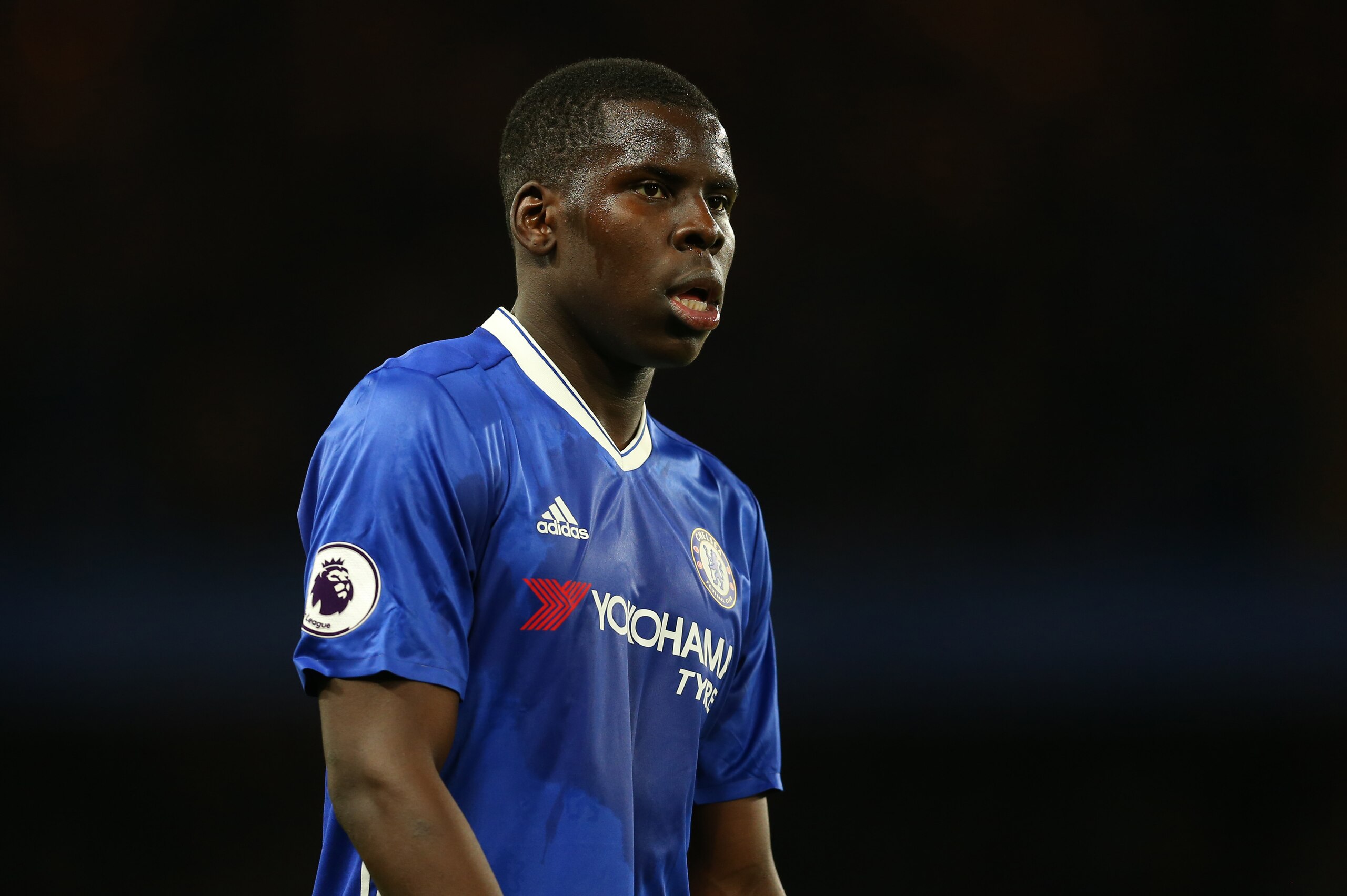 LONDON, ENGLAND - APRIL 05: Kurt Zouma of Chelsea during the Premier League match between Chelsea and Manchester City at Stamford Bridge on April 5, 2017 in London, England. (Photo by Catherine Ivill - AMA/Getty Images)