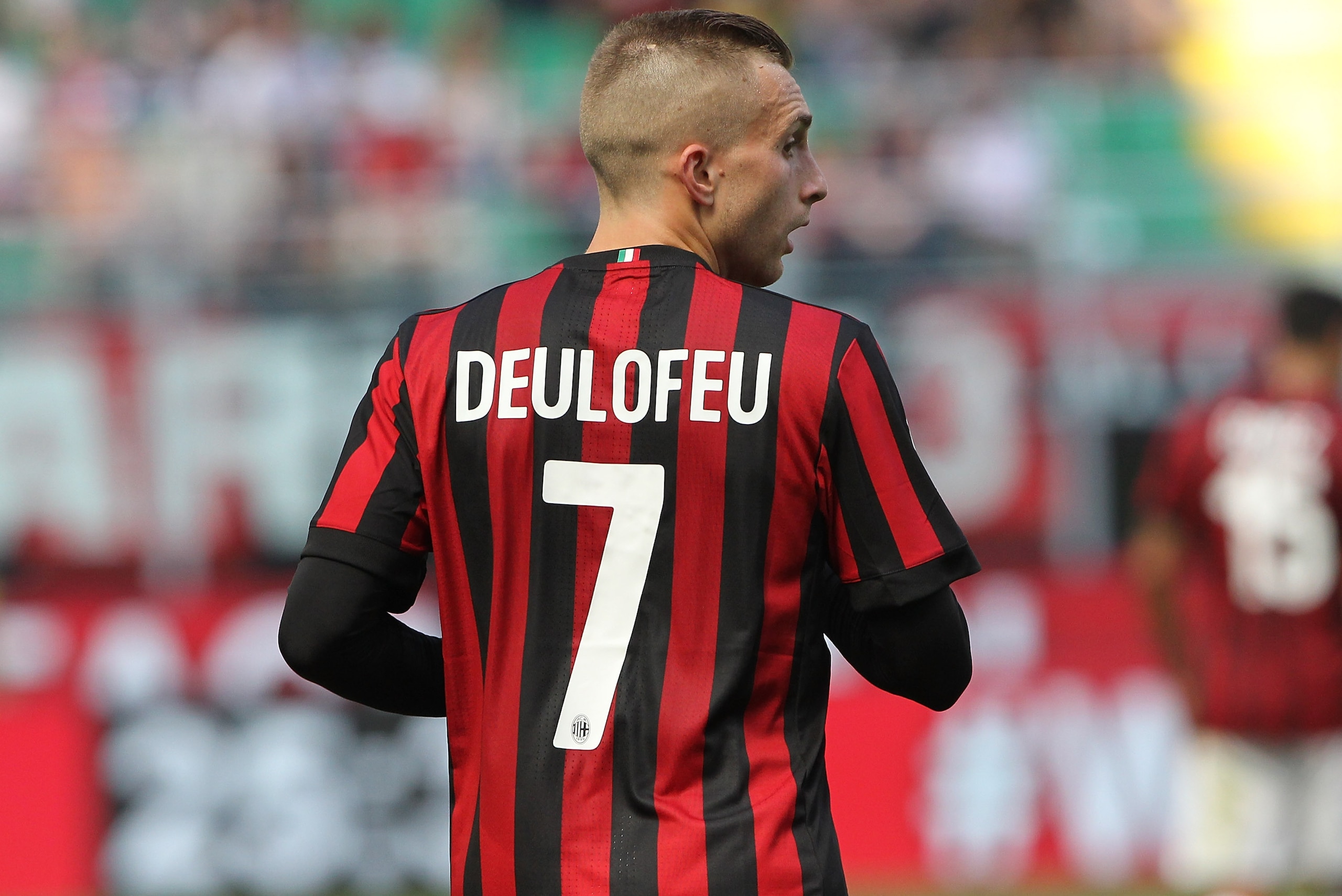 MILAN, ITALY - MAY 21:  Gerard Deulofeu of AC Milan looks on during the Serie A match between AC Milan and Bologna FC at Stadio Giuseppe Meazza on May 21, 2017 in Milan, Italy.  (Photo by Marco Luzzani/Getty Images)