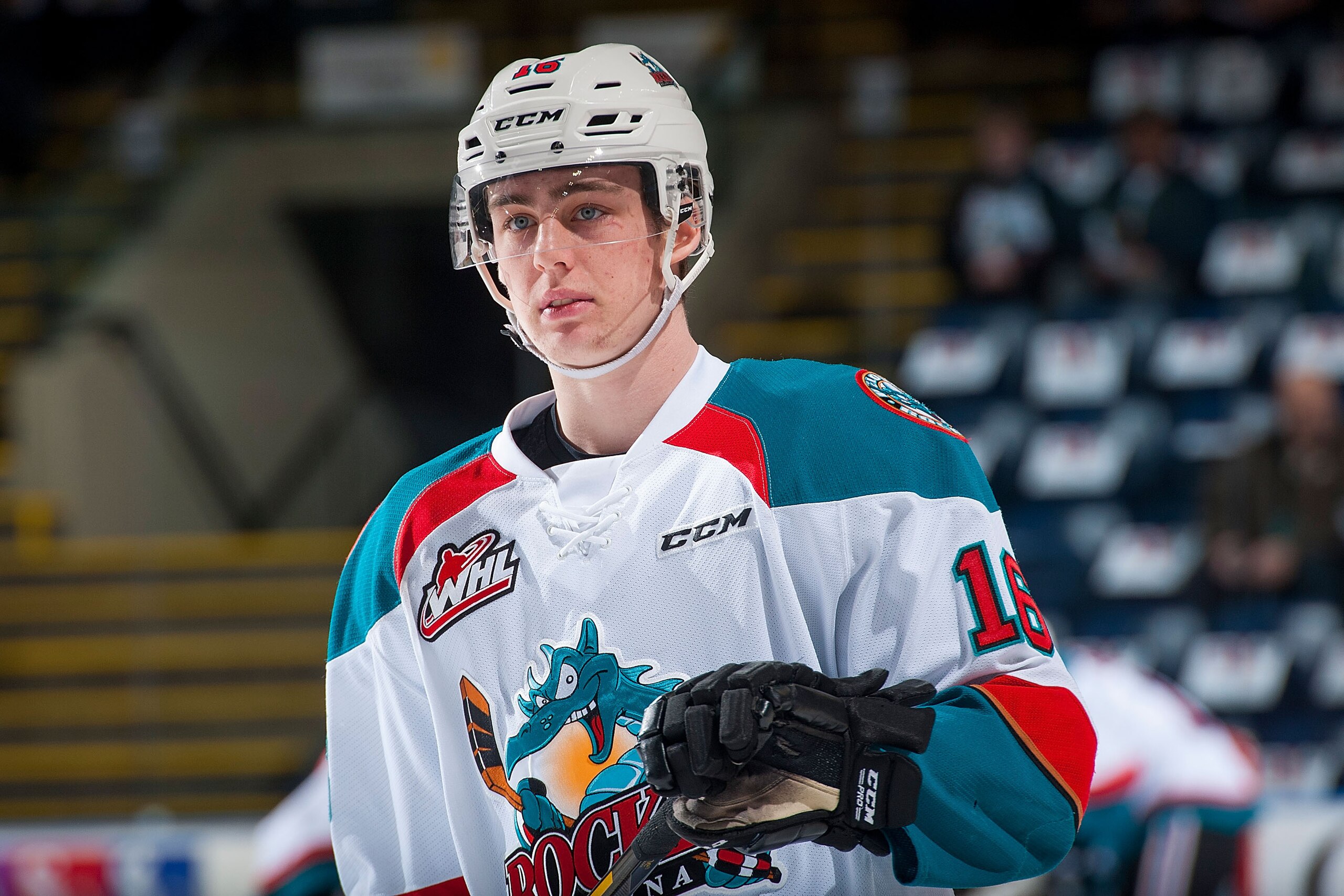 KELOWNA, CANADA - FEBRUARY 10: Kole Lind #16 of the Kelowna Rockets stands on the ice during warm up against the Vancouver Giants on February 10, 2017 at Prospera Place in Kelowna, British Columbia, Canada.  (Photo by Marissa Baecker/Getty Images)  *** Lo