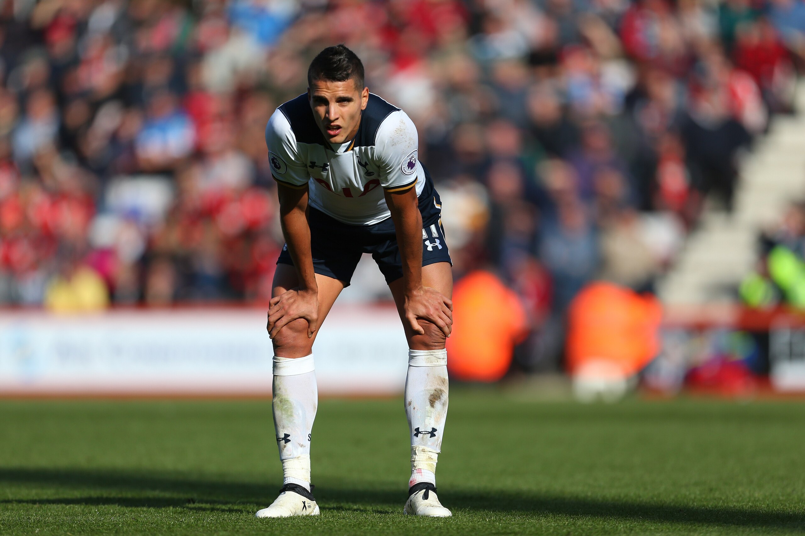 BOURNEMOUTH, ENGLAND - OCTOBER 22: A frustrated looking Erik Lamela of Tottenham Hotspur during the Premier League match between AFC Bournemouth and Tottenham Hotspur at Vitality Stadium on October 22, 2016 in Bournemouth, England. (Photo by Catherine Ivi