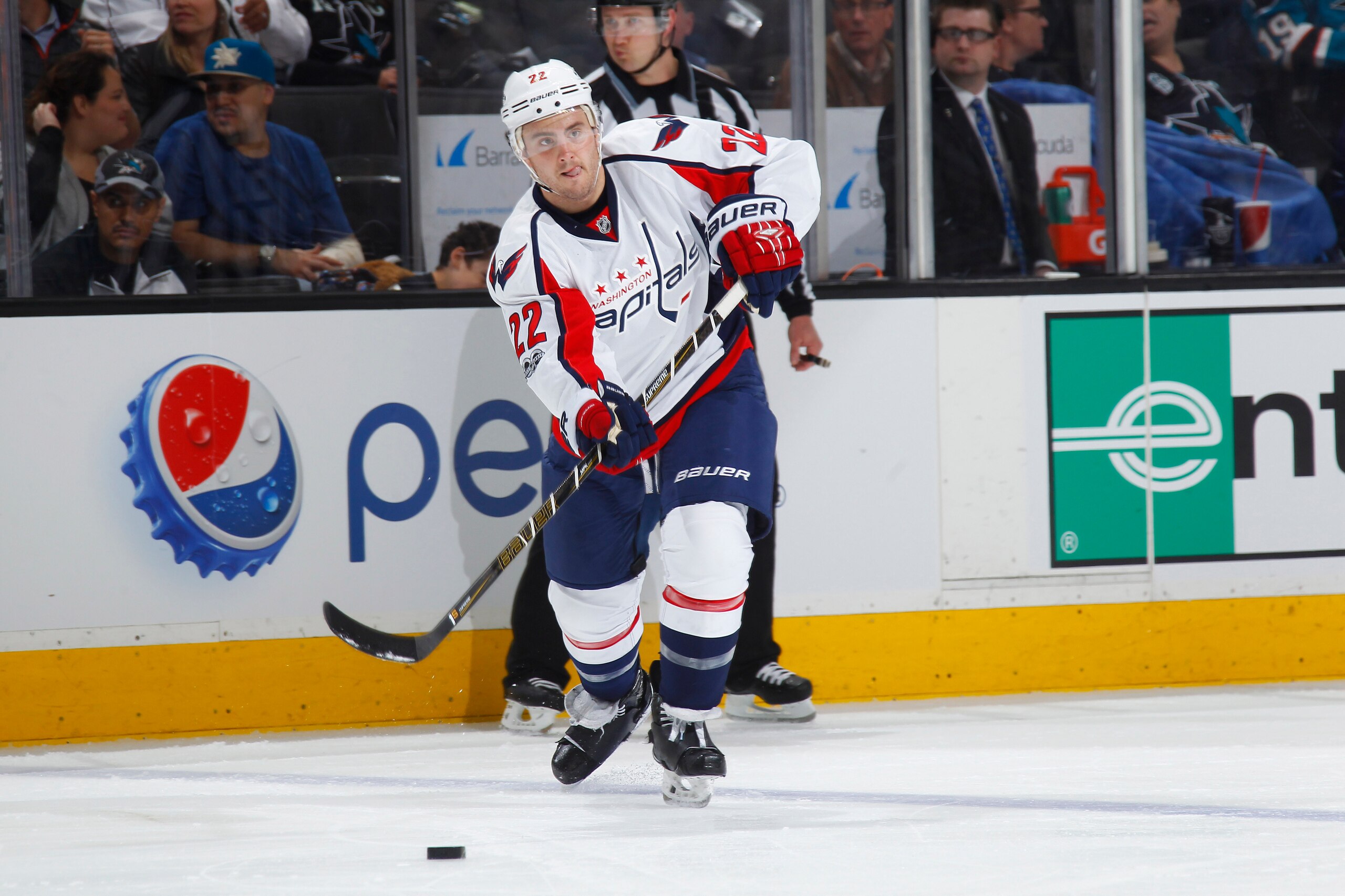 SAN JOSE, CA - MARCH 09: Kevin Shattenkirk #22 of the Washington Capitals passes the puck against the San Jose Sharks at SAP Center on March 9, 2017 in San Jose, California. (Photo by Rocky W. Widner/NHL/Getty Images)