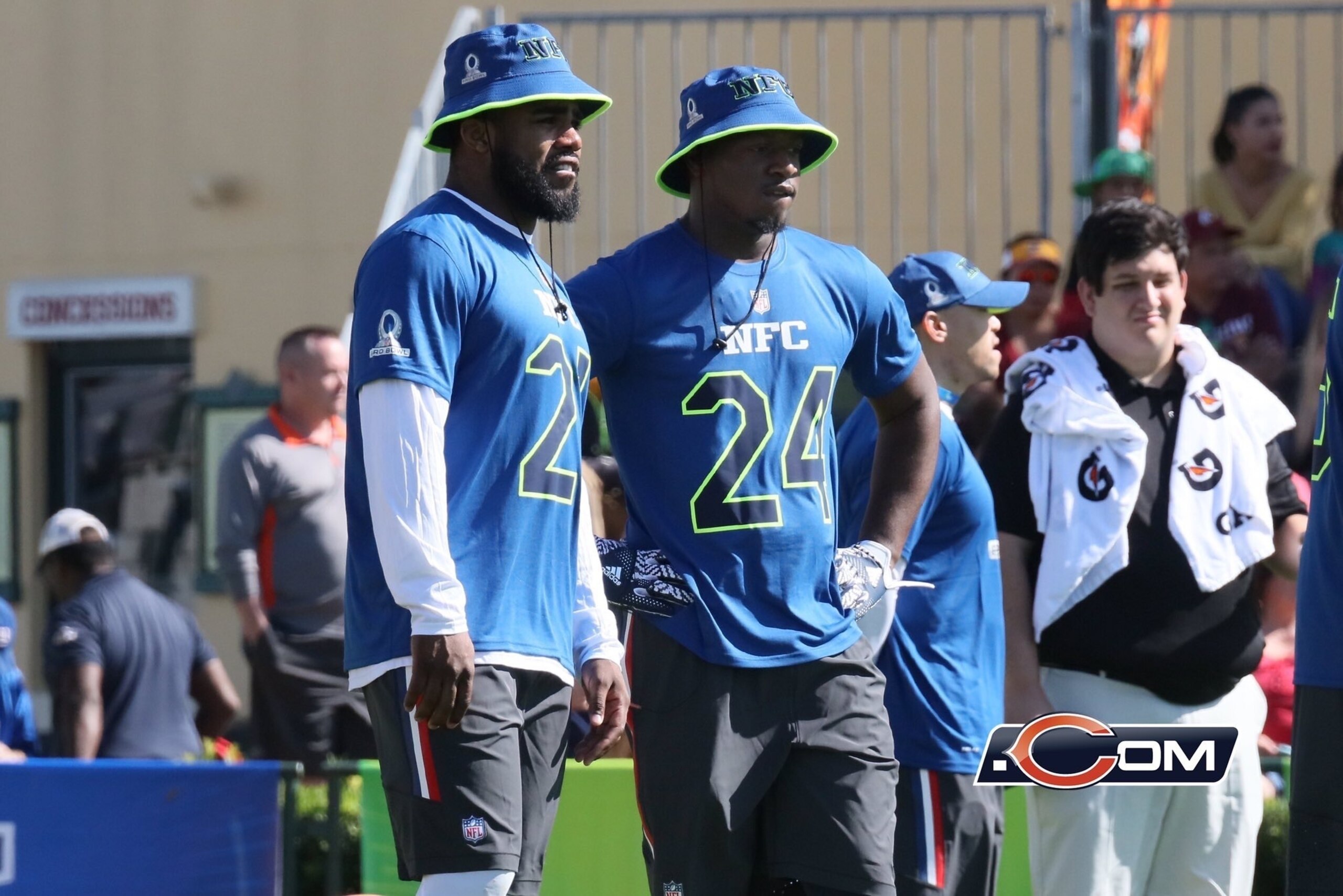 Ezekiel Elliott and Jordan Howard at the Pro Bowl