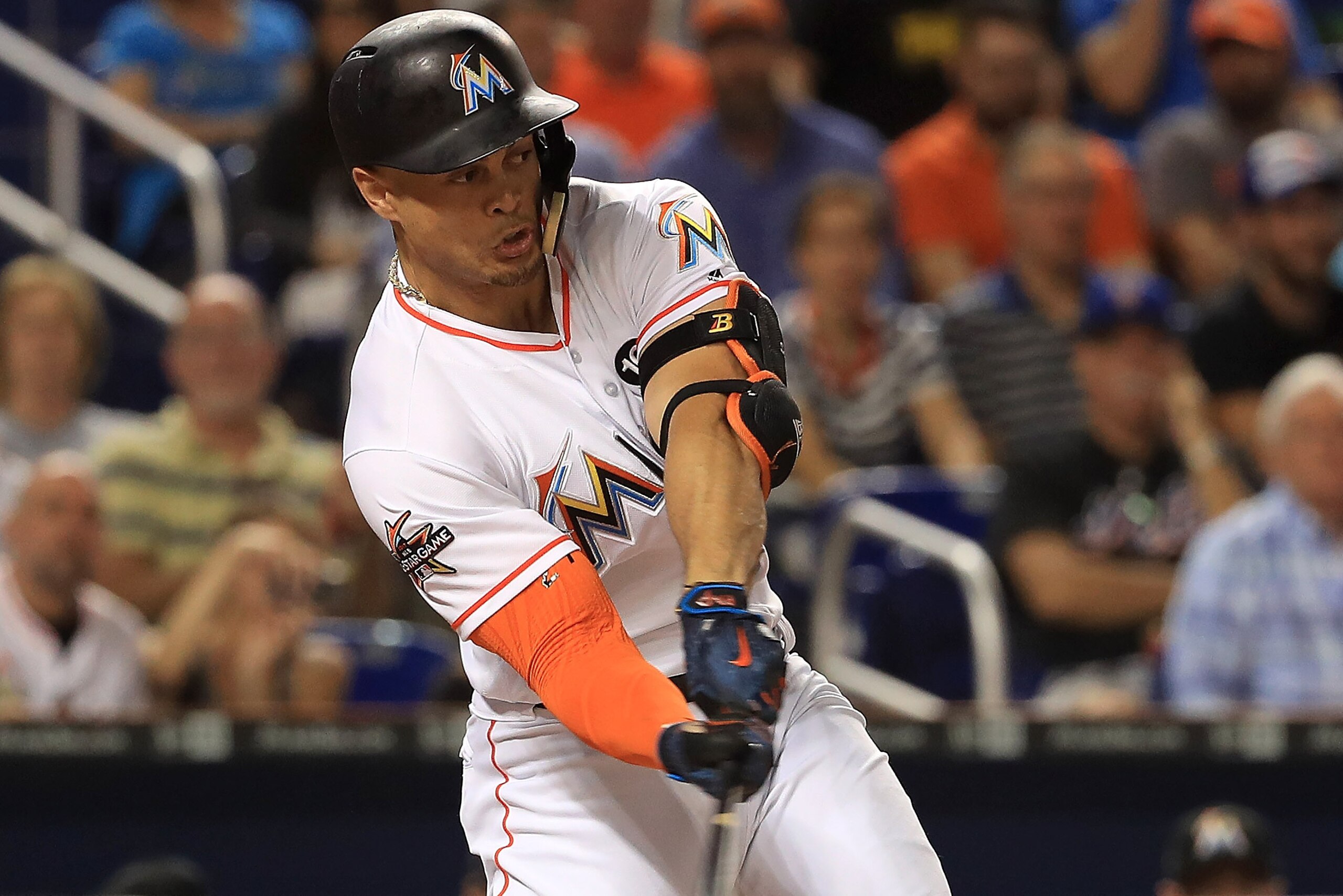 MIAMI, FL - JUNE 29:  Giancarlo Stanton #27 of the Miami Marlins hits during a game against the New York Mets at Marlins Park on June 29, 2017 in Miami, Florida.  (Photo by Mike Ehrmann/Getty Images)