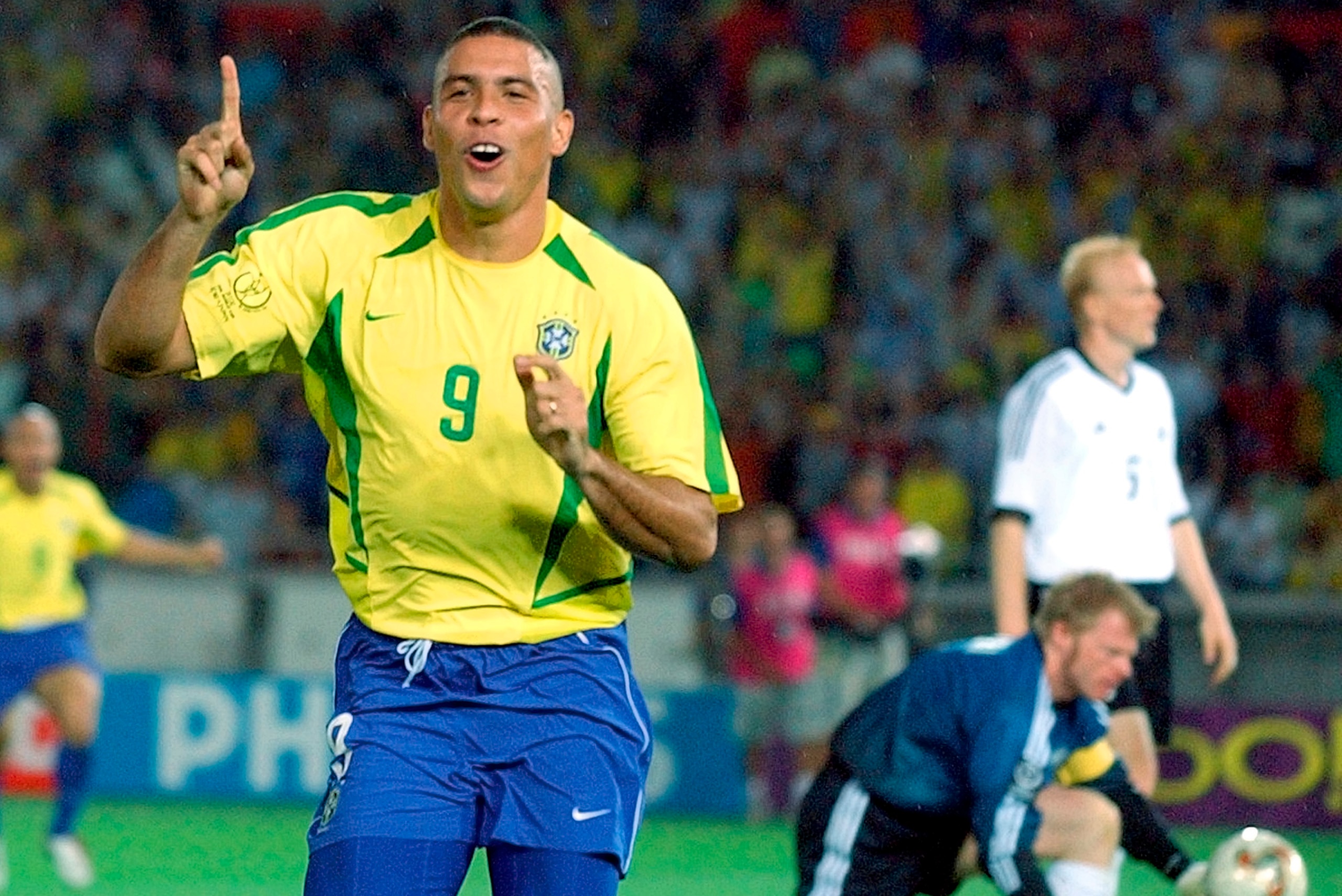 Ronaldo led Brazil to World Cup glory in 2002 but struggled with his weight.
