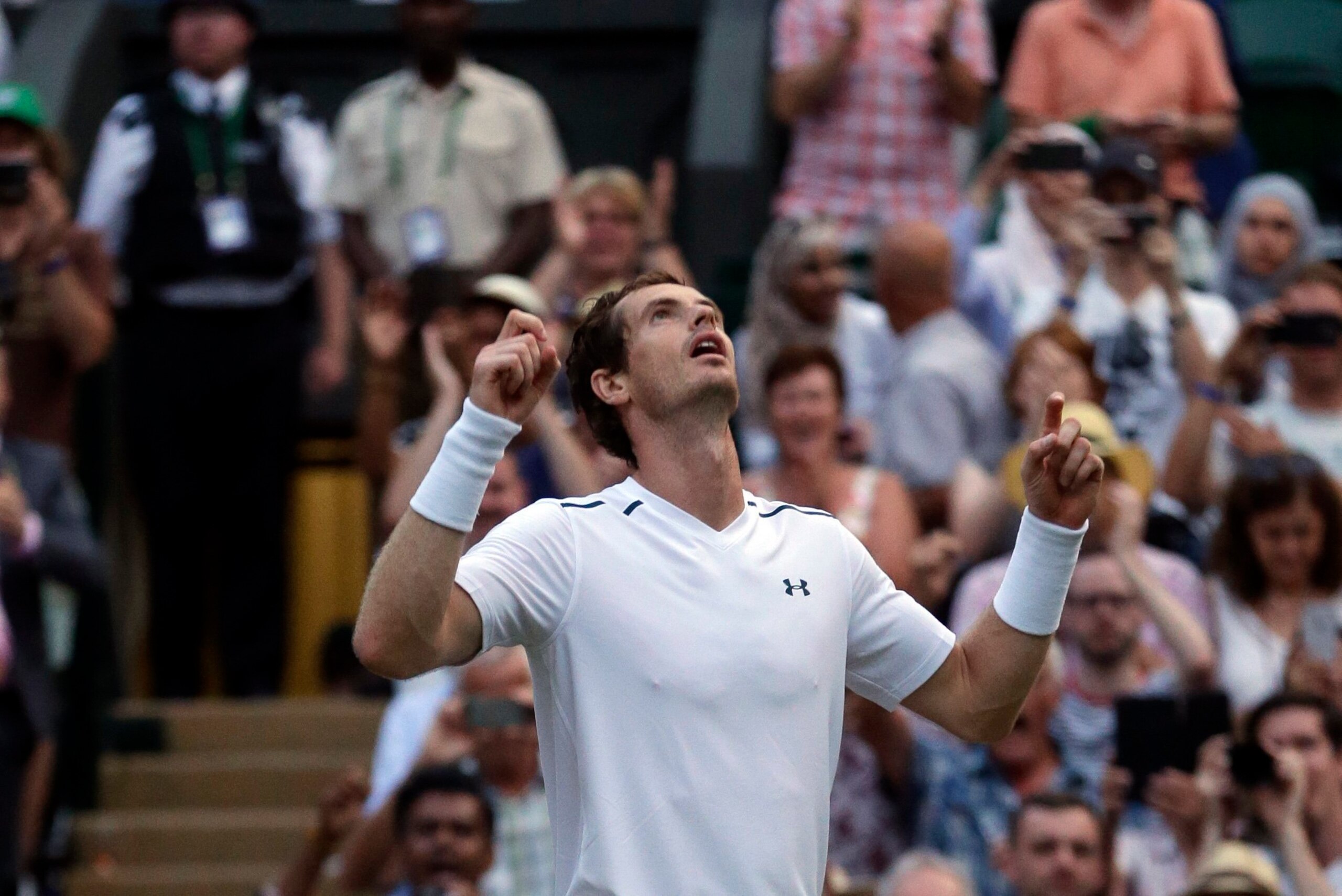 Andy Murray hopes to make it two consecutive Wimbledon titles.