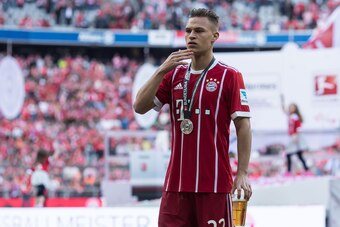 MUNICH, GERMANY - MAY 20: Joshua Kimmich of Bayern Muenchen looks on during the Bundesliga match between Bayern Muenchen and SC Freiburg at Allianz Arena on May 20, 2017 in Munich, Germany. (Photo by TF-Images/Getty Images)