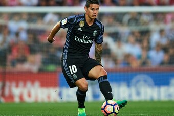 GRANADA, SPAIN - MAY 06:  James Rodriguez of Real Madrid CF in action  during the La Liga match between Granada CF v Real Madrid CF at Estadio Nuevo Los Carmenes on May 6, 2017 in Granada, Spain.  (Photo by Aitor Alcalde/Getty Images)