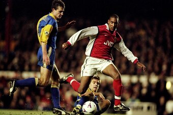 20 Dec 1998:   David Wetherall of Leeds United in action against Nicolas Anelka of Arsenal during the FA Carling Premiership match against Arsenal played at Highbury in London, England.  The match finished in a 3-1 win for Arsenal. \ Mandatory Credit: Gar
