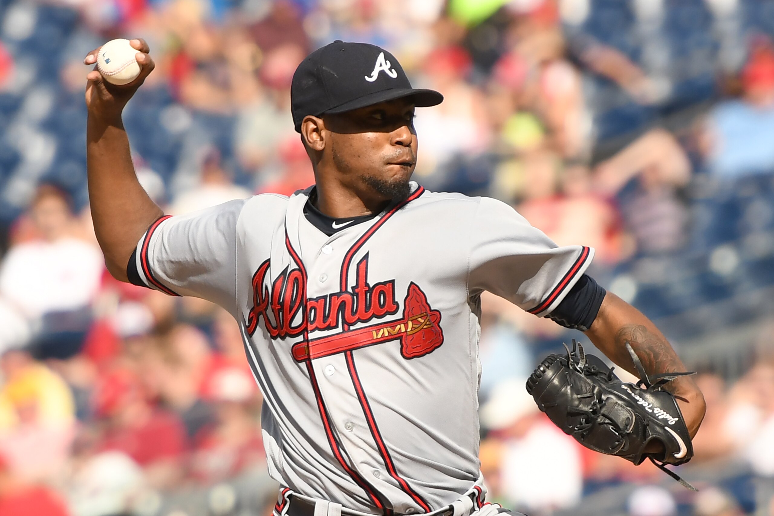 WASHINGTON, DC - JULY 08:  Julio Teheran #49 of the Atlanta Braves pitches during a baseball game against the Washington Nationals at Nationals Park on July 8, 2017 in Washington, DC.  The Braves won 13-0.   (Photo by Mitchell Layton/Getty Images)
