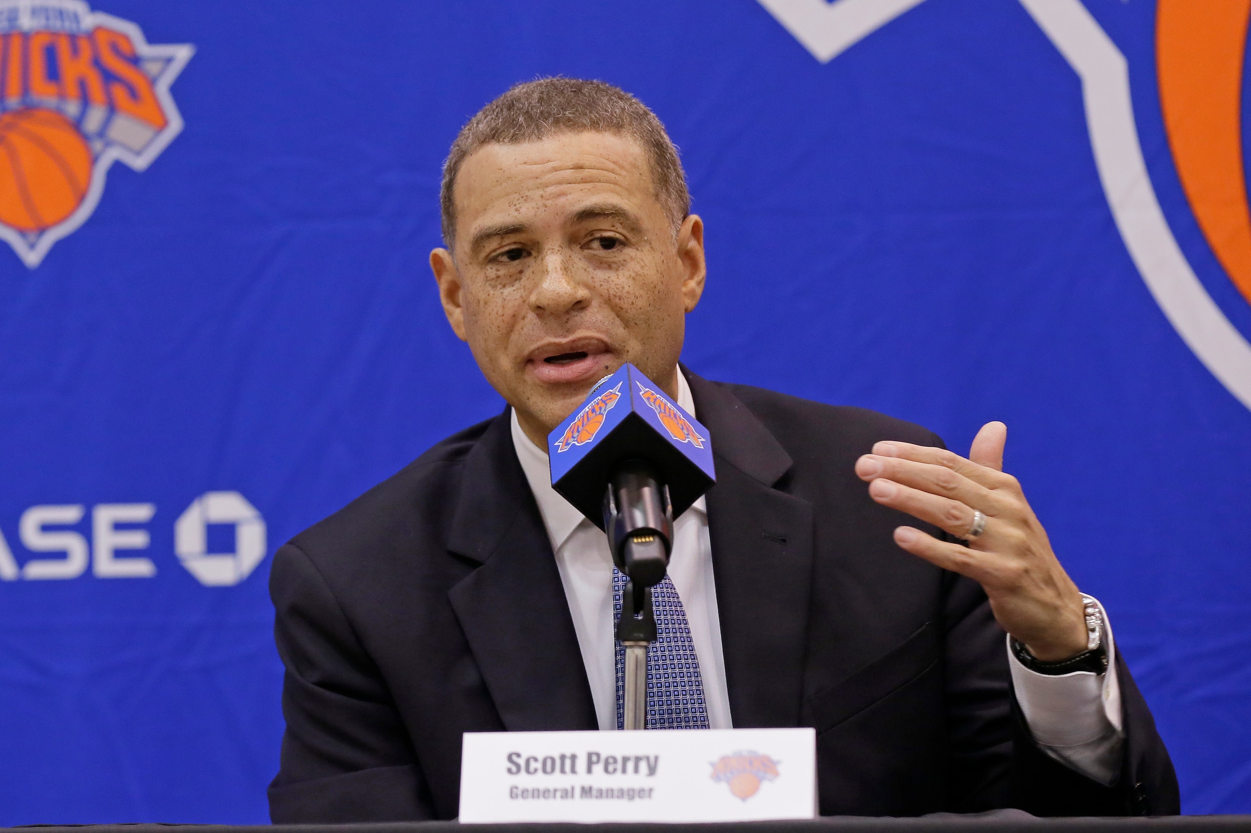 GREENBURG, NY - JULY 17: New York Knicks team President, Steve Mills and Jeff Hornacek of the New York Knicks introduce General Manager Scott Perry at a pess conference at the at Knicks Practice Center July 17, 2017 in Greenburg, New York. NOTE TO USER: U