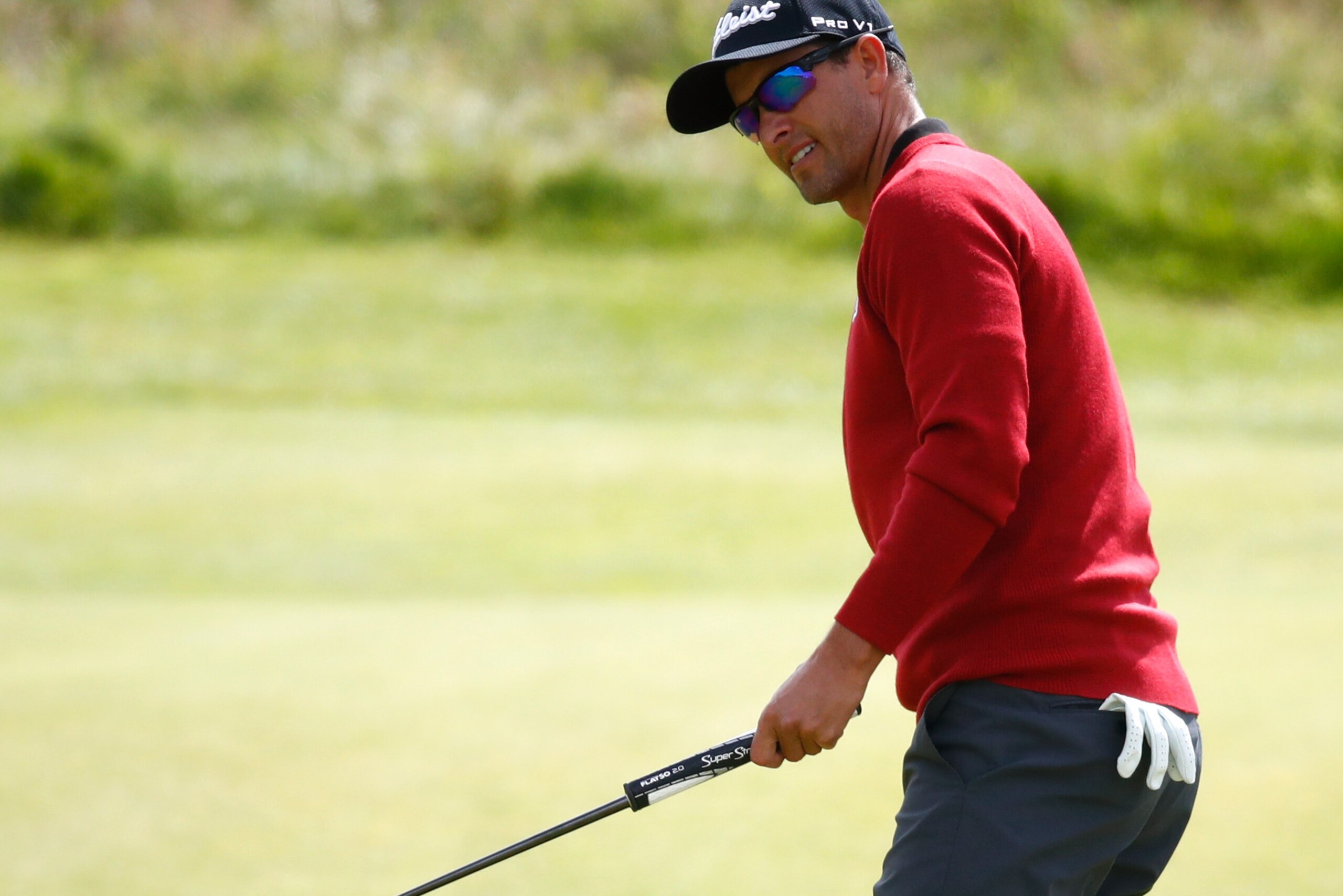 TROON, SCOTLAND - JULY 16:  Adam Scott of Australia reacts to a putt on the 10th green during the final round of the AAM Scottish Open at Dundonald Links Golf Course on July 16, 2017 in Troon, Scotland.  (Photo by Gregory Shamus/Getty Images)