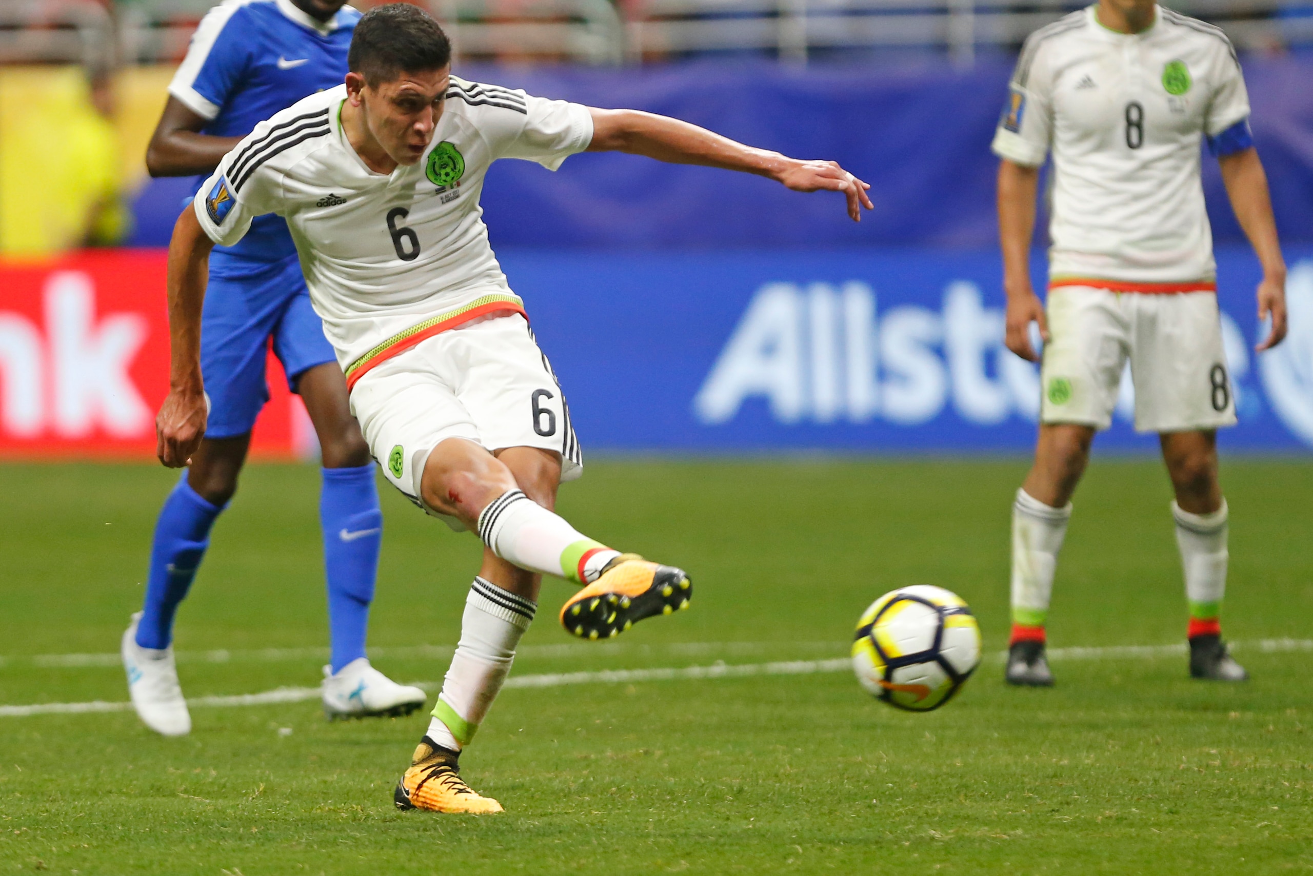 SAN ANTONIO,TX - JULY 16: Edson Alvarez #6 of Mexico score his goal in the second half during the 2017 CONCACAF Gold Cup at Alamodome on July 16, 2017 in San Antonio,Texas.  (Photo by Ronald Cortes/Getty Images)