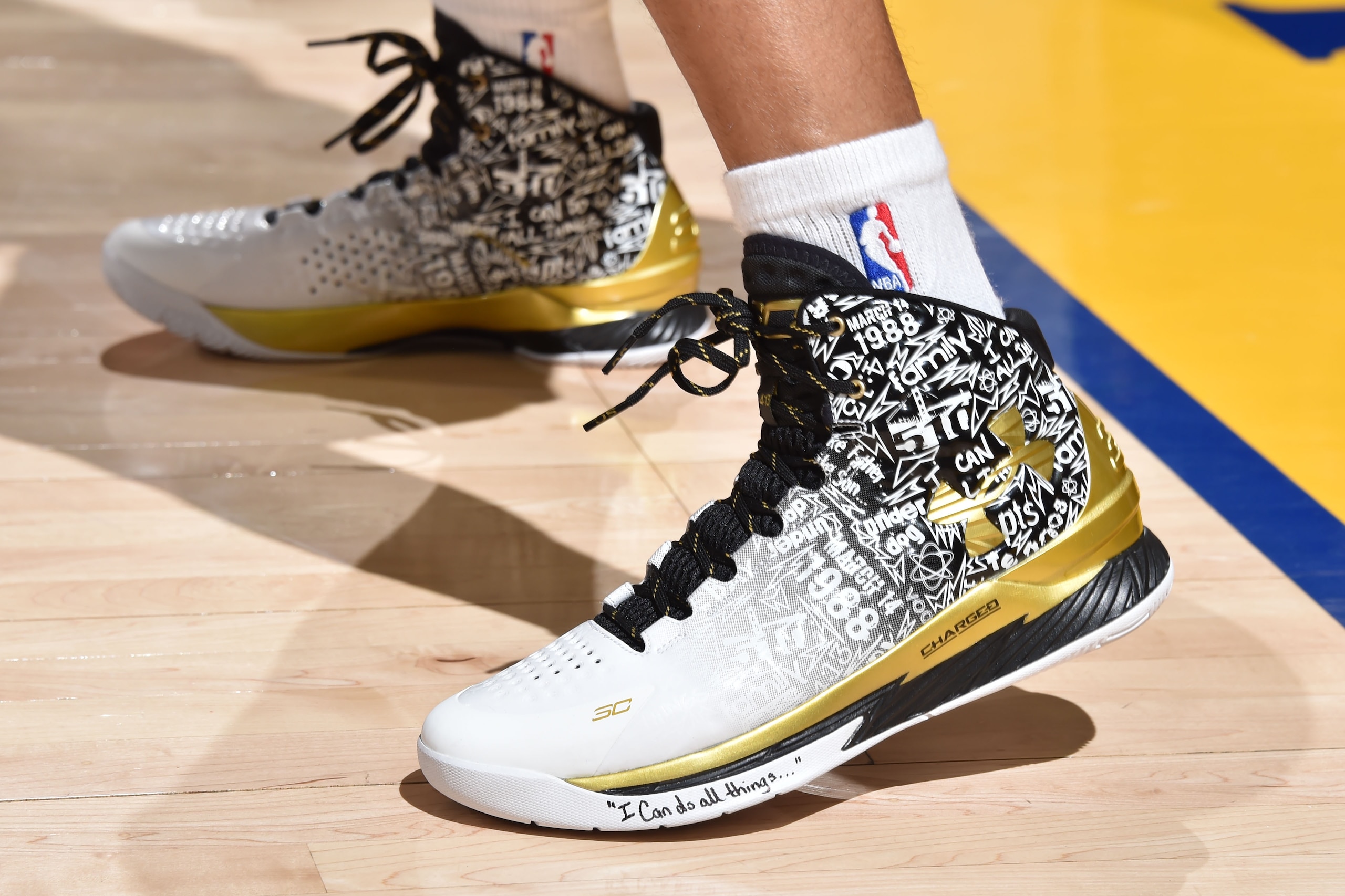OAKLAND, CA - JUNE 7:  The sneakers of Stephen Curry #30 of the Golden State Warriors before Game Two of the 2015 NBA Finals on June 7, 2015 at Oracle Arena in Oakland, California. NOTE TO USER: User expressly acknowledges and agrees that, by downloading 