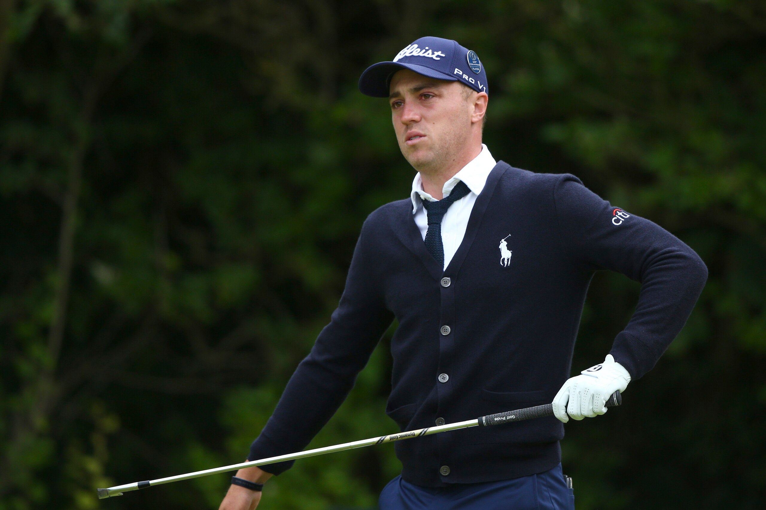 Fashionable Justin Thomas fired a 67 in his opening round.