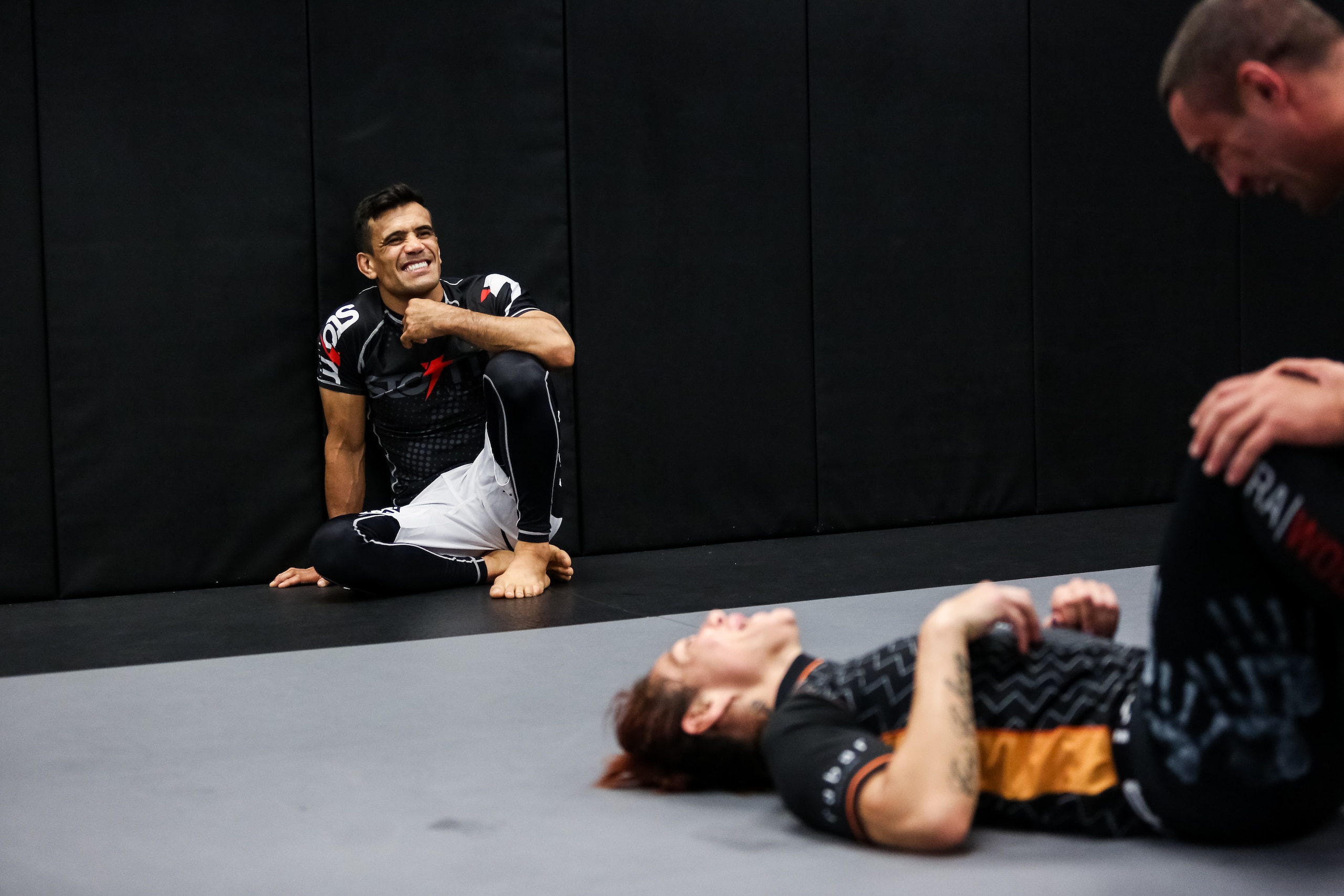Cobrinha brings a positive energy to practice.