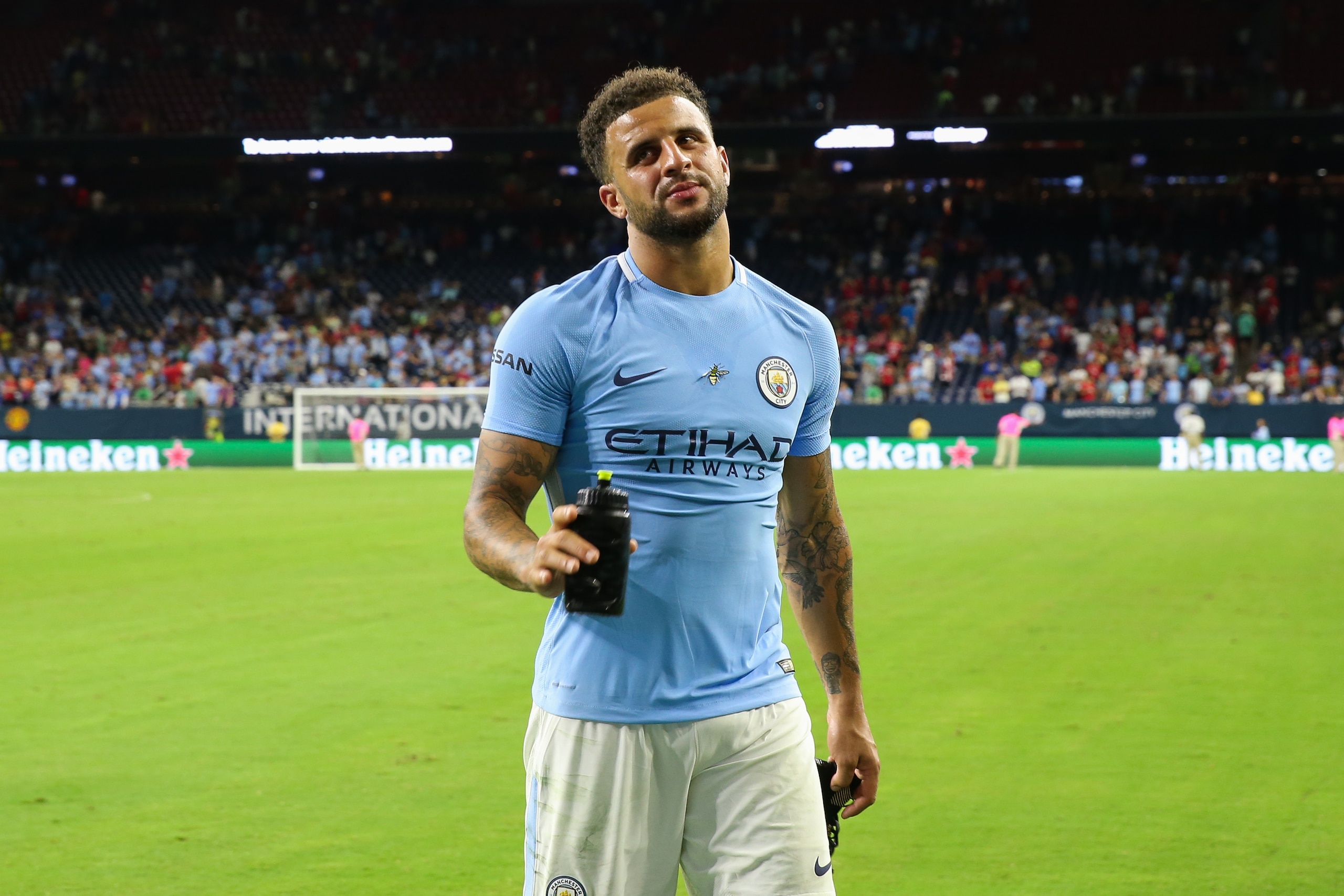 HOUSTON, TX - JULY 20: Kyle Walker of Manchester City walks off dejected at full time during the International Champions Cup 2017 match between Manchester United and Manchester City at NRG Stadium on July 20, 2017 in Houston, Texas. (Photo by Robbie Jay B HOUSTON, TX - JULY 20: Kyle Walker of Manchester City walks off dejected at full time during the International Champions Cup 2017 match between Manchester United and Manchester City at NRG Stadium on July 20, 2017 in Houston, Texas. (Photo by Robbie Jay B
