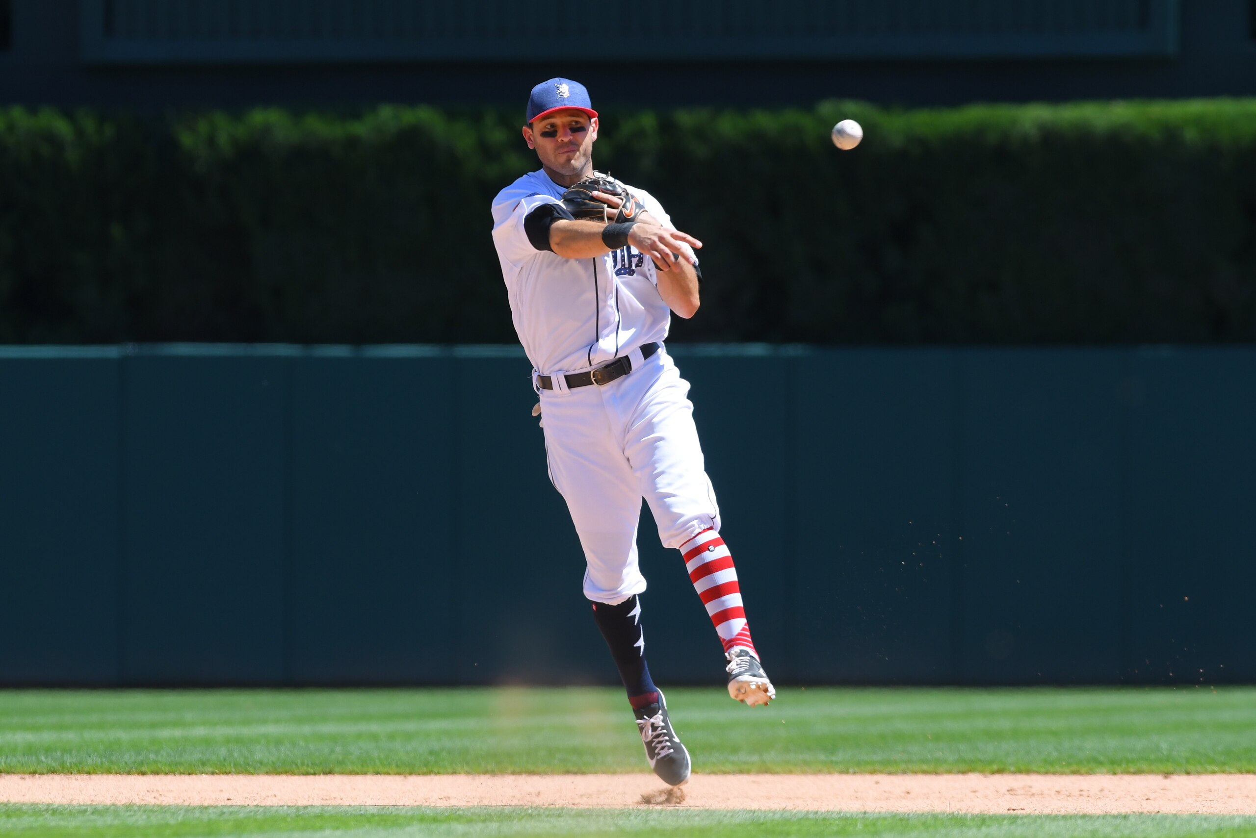 DETROIT, MI - JULY 04: Ian Kinsler #3 of the Detroit Tigers fields while wearing a special red, white and blue hat, jersey and socks to honor Independence Day during the Fourth of July game against the San Francisco Giants at Comerica Park on July 4, 201 DETROIT, MI - JULY 04: Ian Kinsler #3 of the Detroit Tigers fields while wearing a special red, white and blue hat, jersey and socks to honor Independence Day during the Fourth of July game against the San Francisco Giants at Comerica Park on July 4, 201