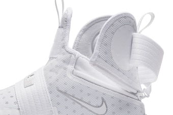 The revamped entry system of the LeBron Soldier X FlyEase.