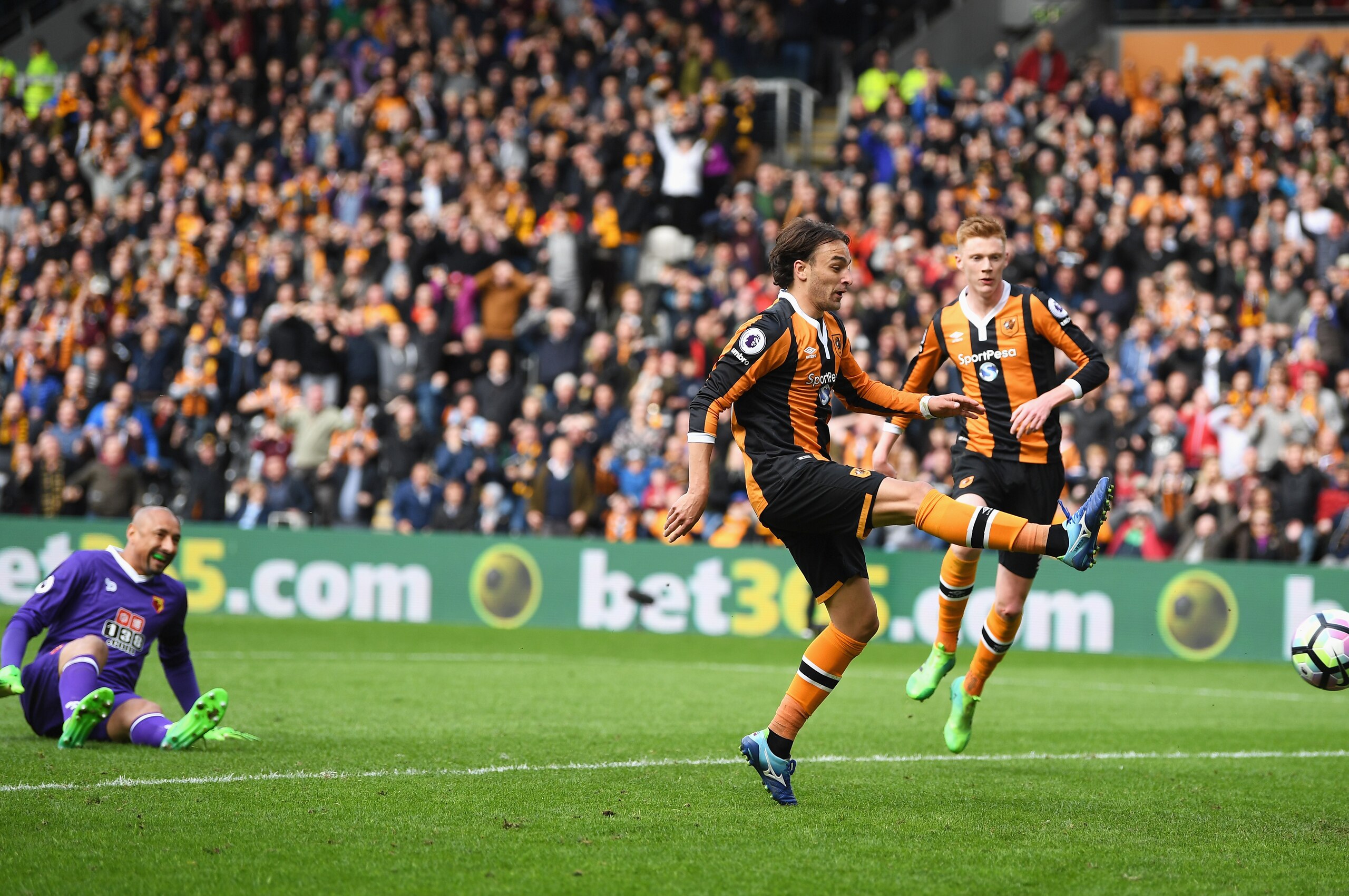 HULL, ENGLAND - APRIL 22:  Lazar Markovic of Hull City scores his sides first goal during the Premier League match between Hull City and Watford at the KCOM Stadium on April 22, 2017 in Hull, England.  (Photo by Gareth Copley/Getty Images)