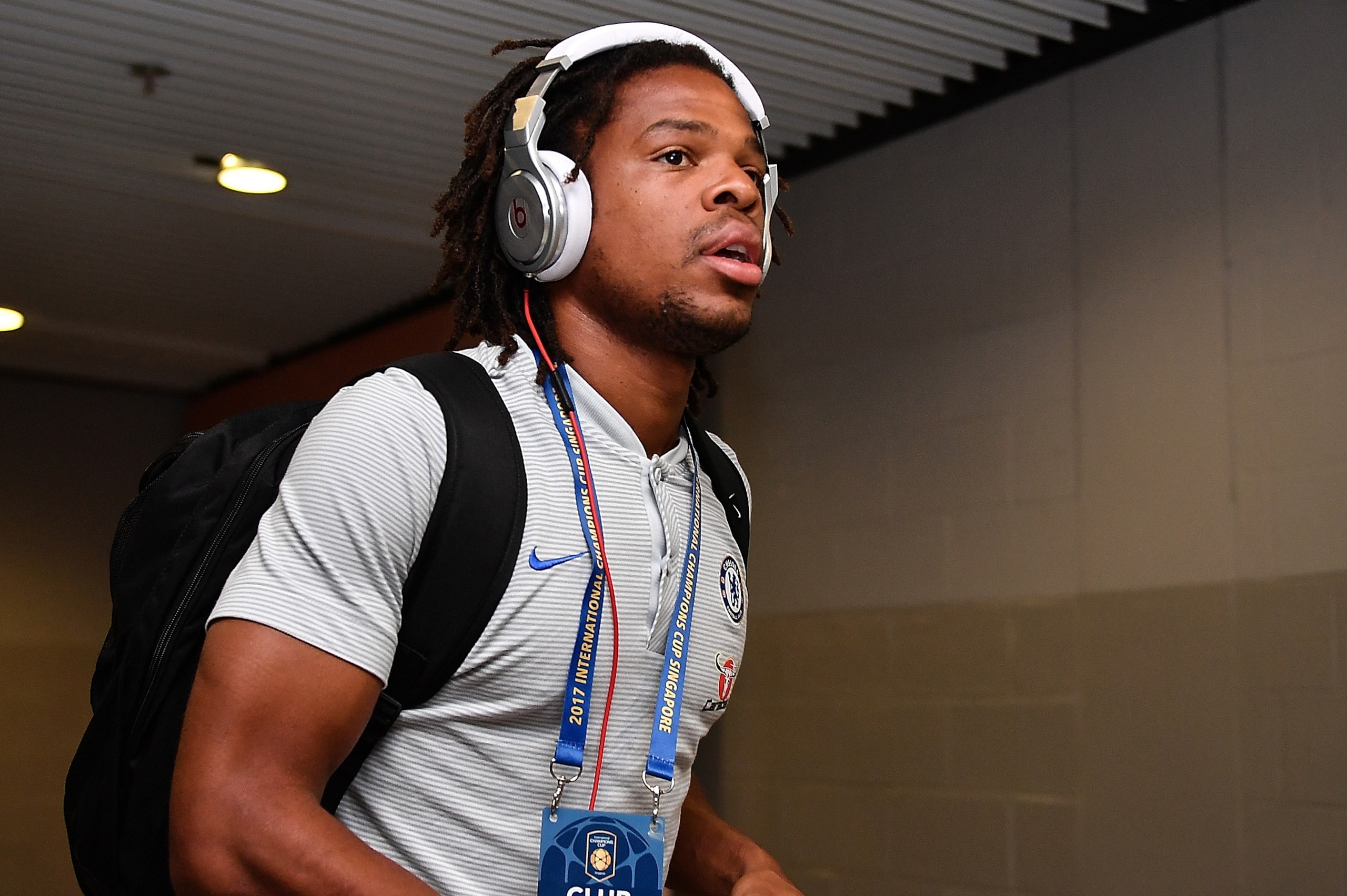 SINGAPORE - JULY 25: Loic Remy of Chelsea FC looks during the International Champions Cup match between Chelsea FC and FC Bayern Munich at National Stadium on July 25, 2017 in Singapore.  (Photo by Thananuwat Srirasant/Getty Images for ICC)