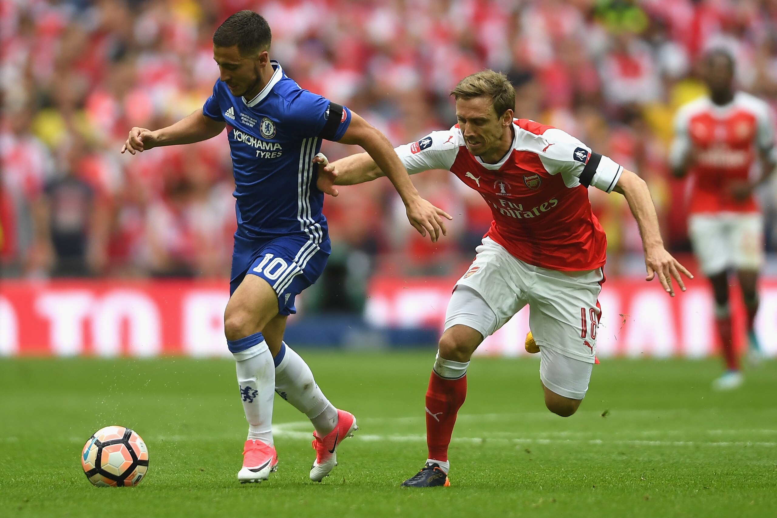 LONDON, ENGLAND - MAY 27:  Eden Hazard of Chelsea is chased down by Nacho Monreal of Arsenal during The Emirates FA Cup Final between Arsenal and Chelsea at Wembley Stadium on May 27, 2017 in London, England.  (Photo by Mike Hewitt/Getty Images)