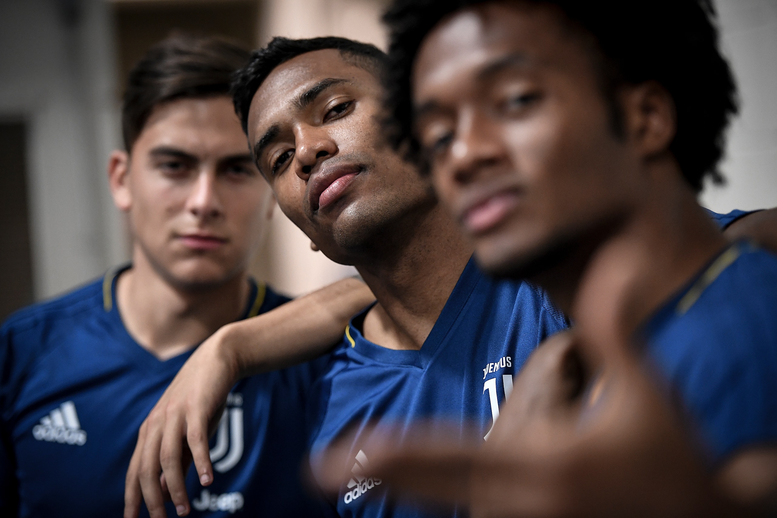 BOSTON, MA - JULY 27: Paulo Dybala, Alex Sandro and Juan Cuadrado during the afternoon training session on July 27, 2017 in Boston City. (Photo by Daniele Badolato - Juventus FC/Getty Images ) BOSTON, MA - JULY 27: Paulo Dybala, Alex Sandro and Juan Cuadrado during the afternoon training session on July 27, 2017 in Boston City. (Photo by Daniele Badolato - Juventus FC/Getty Images )