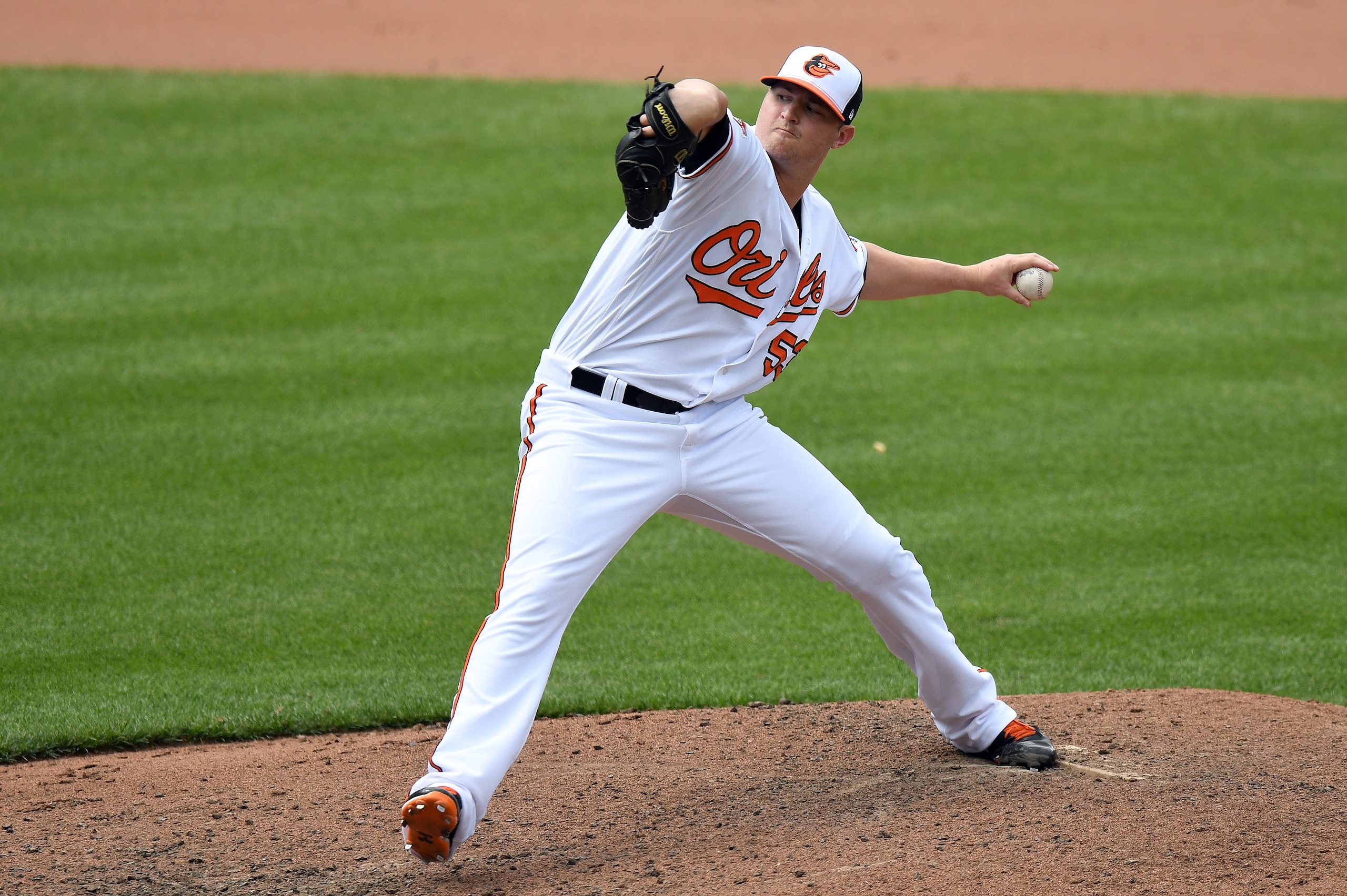 BALTIMORE, MD - JULY 16:  Zach Britton #53 of the Baltimore Orioles pitches against the Chicago Cubs at Oriole Park at Camden Yards on July 16, 2017 in Baltimore, Maryland.  (Photo by G Fiume/Getty Images)