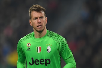 TURIN, ITALY - FEBRUARY 28:  Norberto Murara Neto of Juventus FC looks on during the TIM Cup match between Juventus FC and SSC Napoli at Juventus Arena on February 28, 2017 in Turin, Italy.  (Photo by Valerio Pennicino/Getty Images)
