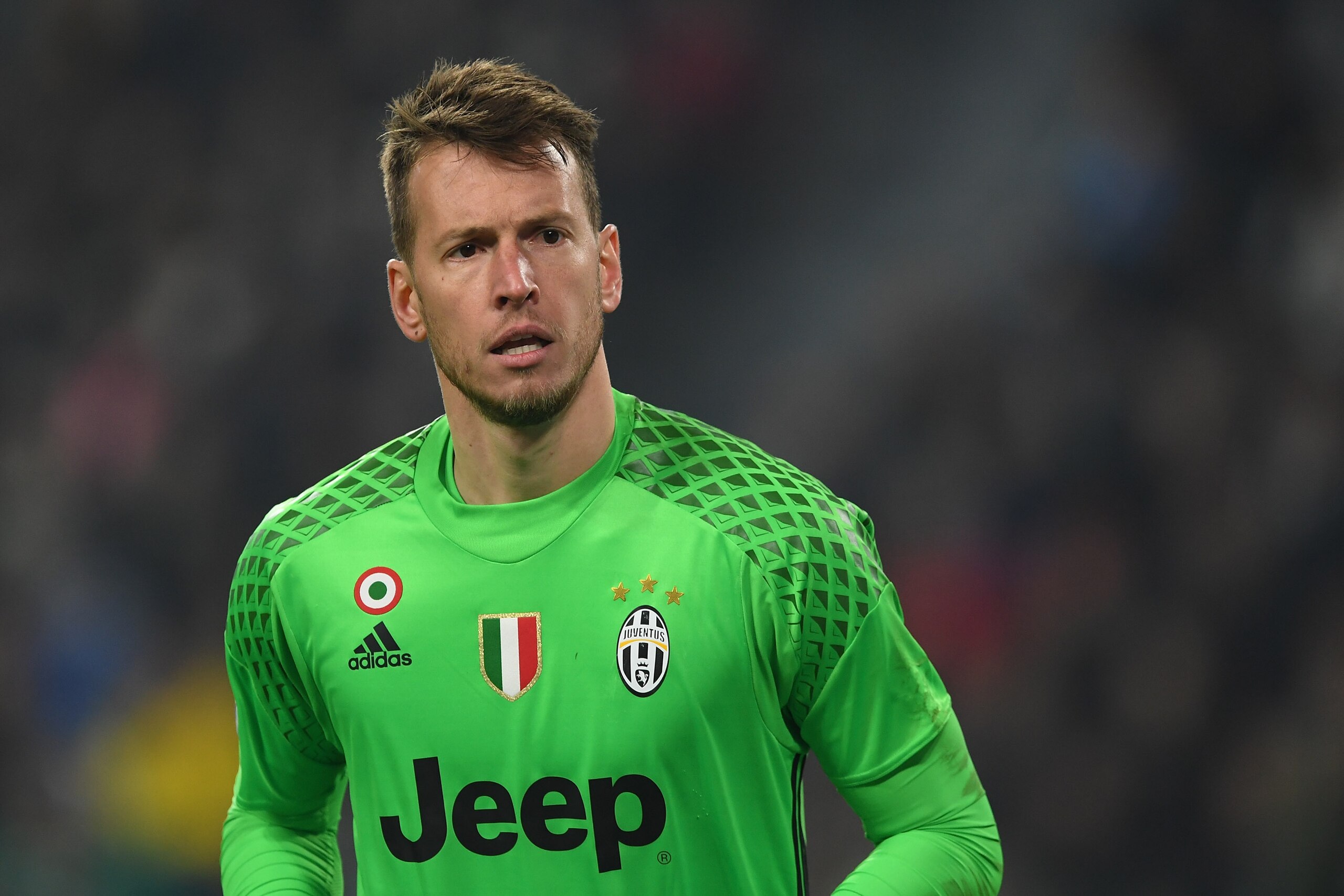 TURIN, ITALY - FEBRUARY 28:  Norberto Murara Neto of Juventus FC looks on during the TIM Cup match between Juventus FC and SSC Napoli at Juventus Arena on February 28, 2017 in Turin, Italy.  (Photo by Valerio Pennicino/Getty Images)