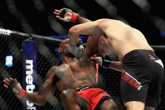 ANAHEIM, CA - JULY 29:  Volkan Oezdemir of Switzerland (black shorts) defeats Jimmy Manua during their Light Heavyweight  bout at UFC 214 at Honda Center on July 29, 2017 in Anaheim, California.  (Photo by Sean M. Haffey/Getty Images)