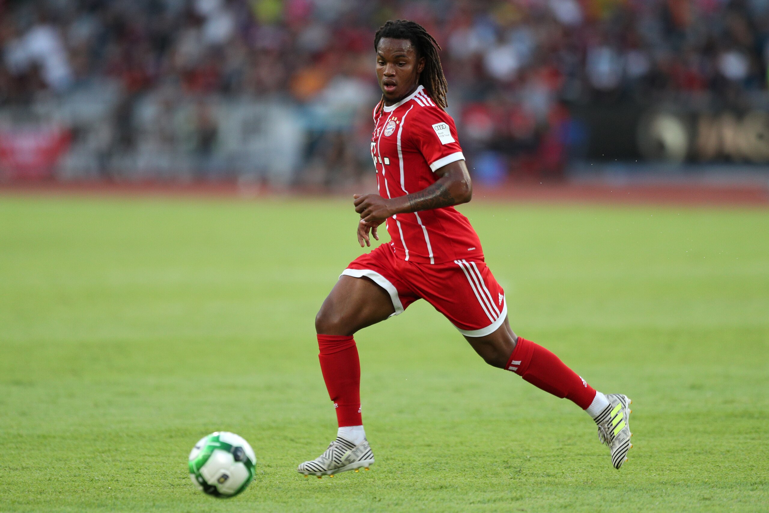 SHENZHEN, CHINA - JULY 22:  #35 Renato Sanches of FC Bayern Muenchen in action during the 2017 International Champions Cup football match between AC Milan and FC Bayern Muenchen on July 22, 2017 in Shenzhen, China.  (Photo by Zhong Zhi/Getty Images)