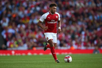 LONDON, ENGLAND - JULY 30: Alex Oxlade-Chamberlain of Arsenal in action during the Emirates Cup match between Arsenal and Sevilla FC at Emirates Stadium on July 30, 2017 in London, England.  (Photo by Steve Bardens/Getty Images)