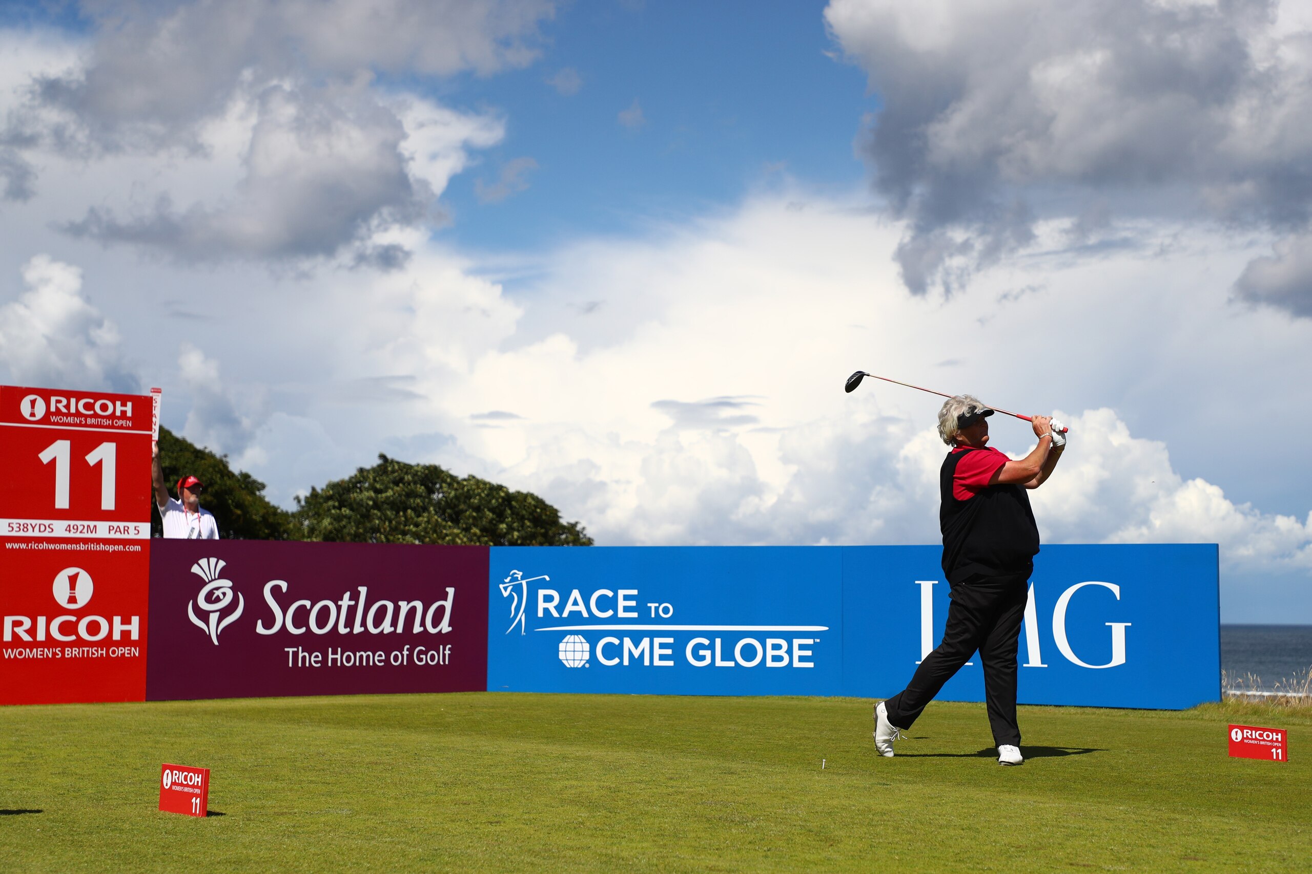 KINGSBARNS, SCOTLAND - AUGUST 03:  Dame Laura Davies tees off on the 11th hole during the first round of the Ricoh Women's British Open at Kingsbarns Golf Links on August 3, 2017 in Kingsbarns, Scotland.  (Photo by Matthew Lewis/Getty Images)