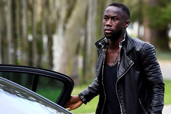 France's defender Bacary Sagna arrives at the French national football team training base in Clairefontaine near Paris, on March 20, 2017, as part of the team's preparation for the upcoming World Cup 2018 qualifiers.  / AFP PHOTO / FRANCK FIFE        (Pho