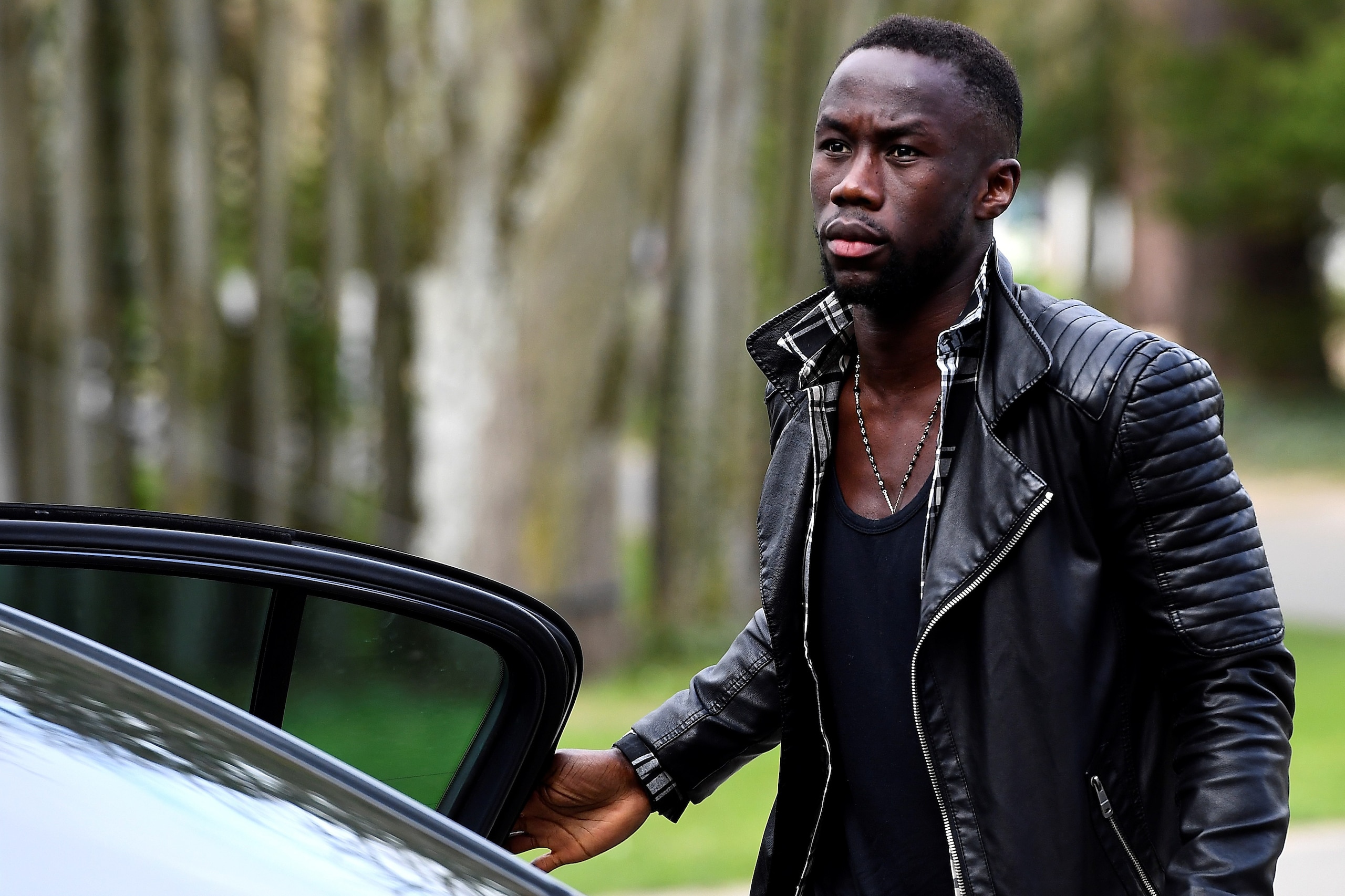 France's defender Bacary Sagna arrives at the French national football team training base in Clairefontaine near Paris, on March 20, 2017, as part of the team's preparation for the upcoming World Cup 2018 qualifiers.  / AFP PHOTO / FRANCK FIFE        (Pho