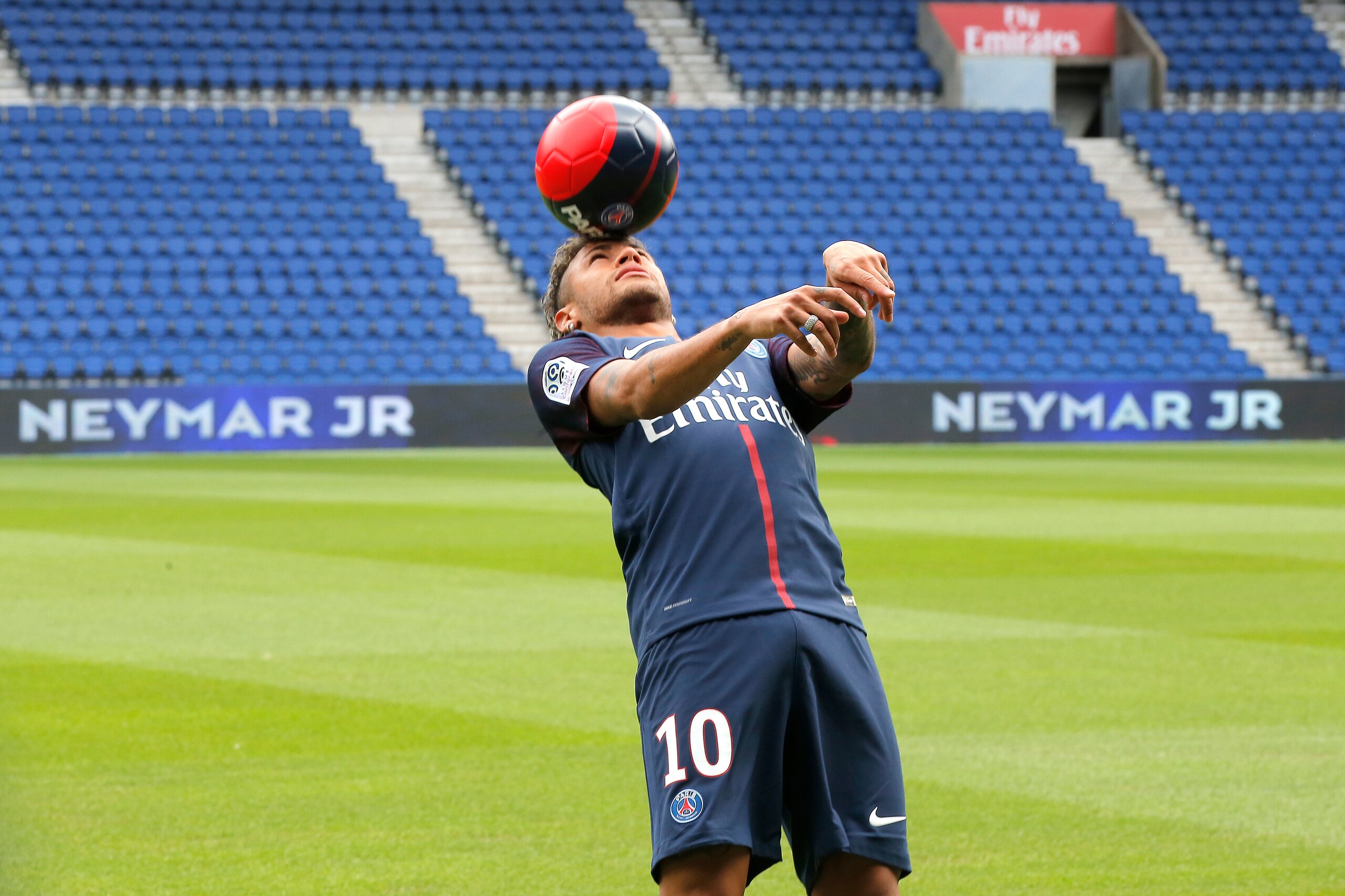 Neymar wanted to make his PSG bow against Amiens.