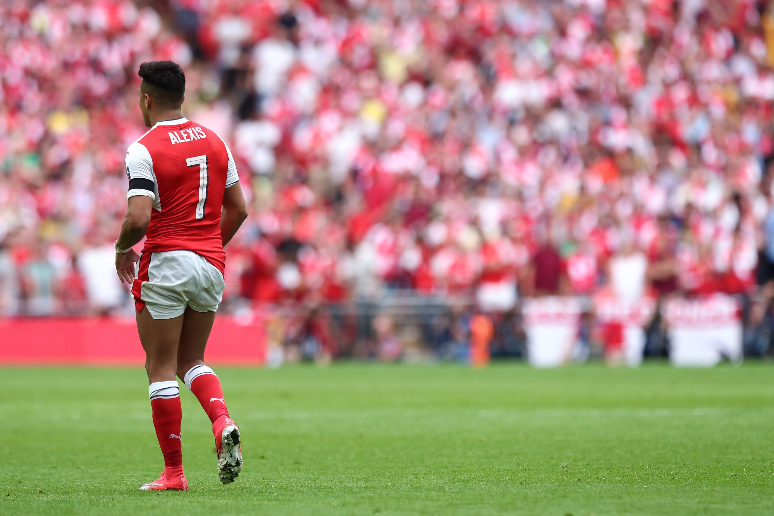 LONDON, ENGLAND - MAY 27:  Alexis Sanchez of Arsenal during the Emirates FA Cup Final match between Arsenal and Chelsea at Wembley Stadium on May 27, 2017 in London, England. (Photo by Robbie Jay Barratt - AMA/Getty Images)