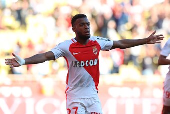 Monaco's French midfielder Thomas Lemar celebrates after scoring a goal during the French L1 football match Monaco (ASM) vs Toulouse (TFC) on April 29, 2017 at the 'Louis II Stadium' in Monaco.   / AFP PHOTO / VALERY HACHE        (Photo credit should read