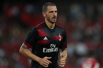 SHENZHEN, CHINA - JULY 22:  Leonardo Bonucci of AC Milan looks on during the 2017 International Champions Cup China match between FC Bayern and AC Milan at Universiade Sports Centre Stadium on July 22, 2017 in Shenzhen, China.  (Photo by Lintao Zhang/Gett