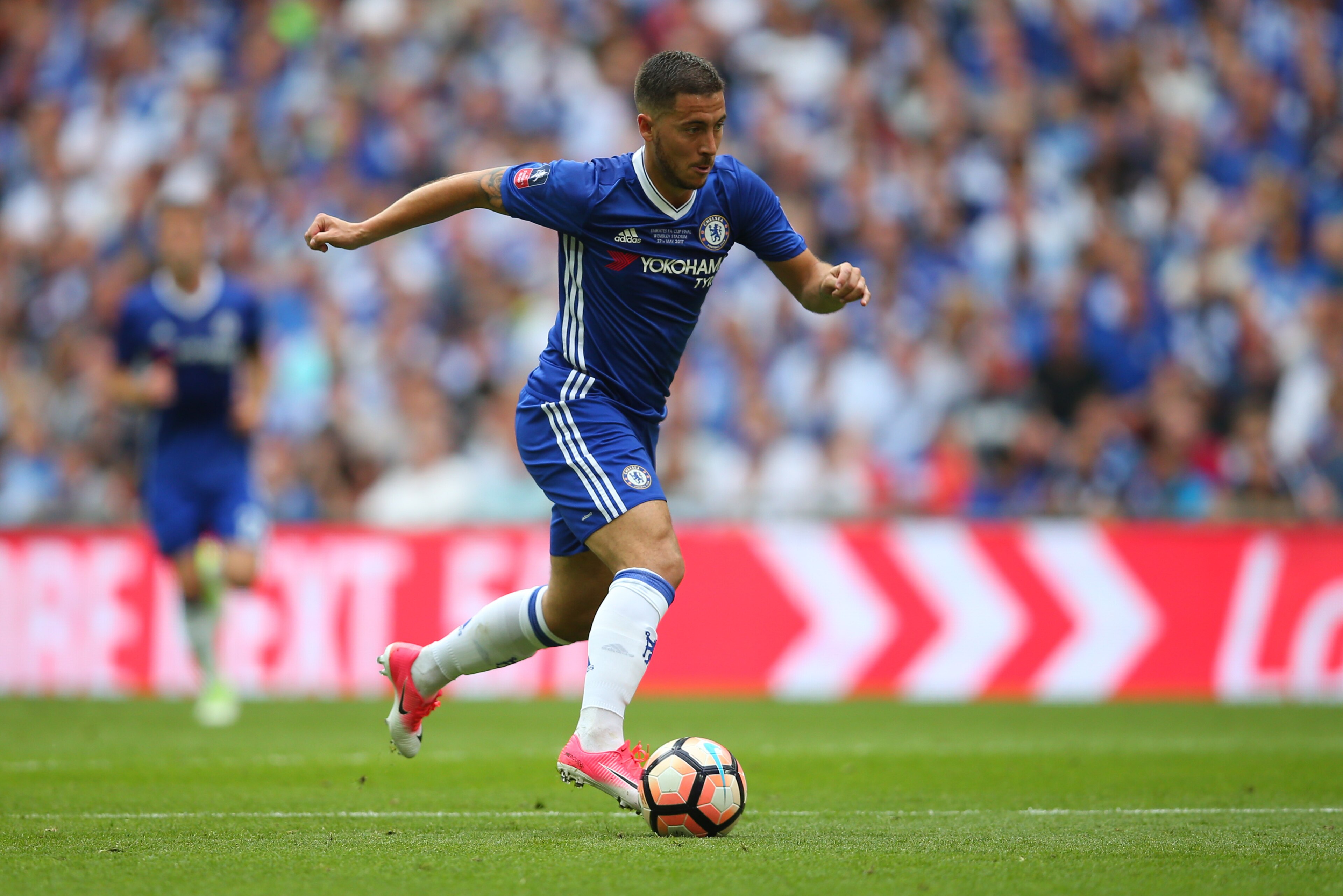 LONDON, ENGLAND - MAY 27: Eden Hazard of Chelsea during the Emirates FA Cup Final match between Arsenal and Chelsea at Wembley Stadium on May 27, 2017 in London, England. (Photo by Catherine Ivill - AMA/Getty Images) LONDON, ENGLAND - MAY 27: Eden Hazard of Chelsea during the Emirates FA Cup Final match between Arsenal and Chelsea at Wembley Stadium on May 27, 2017 in London, England. (Photo by Catherine Ivill - AMA/Getty Images)