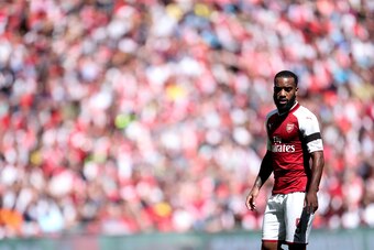 LONDON, ENGLAND - AUGUST 06: Alexandre Lacazette of Arsenal during the The FA Community Shield between Chelsea and Arsenal at Wembley Stadium on August 6, 2017 in London, England.  (Photo by Robbie Jay Barratt - AMA/Getty Images)