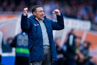 SAN SEBASTIAN, SPAIN - MARCH 12:  Head coach Eusebio Sacristan of Real Sociedad reacts during the La Liga match between Real Sociedad de Futbol and Athletic Club Bilbao at Estadio Anoeta on March 12, 2017 in San Sebastian, Spain.  (Photo by Juan Manuel Se