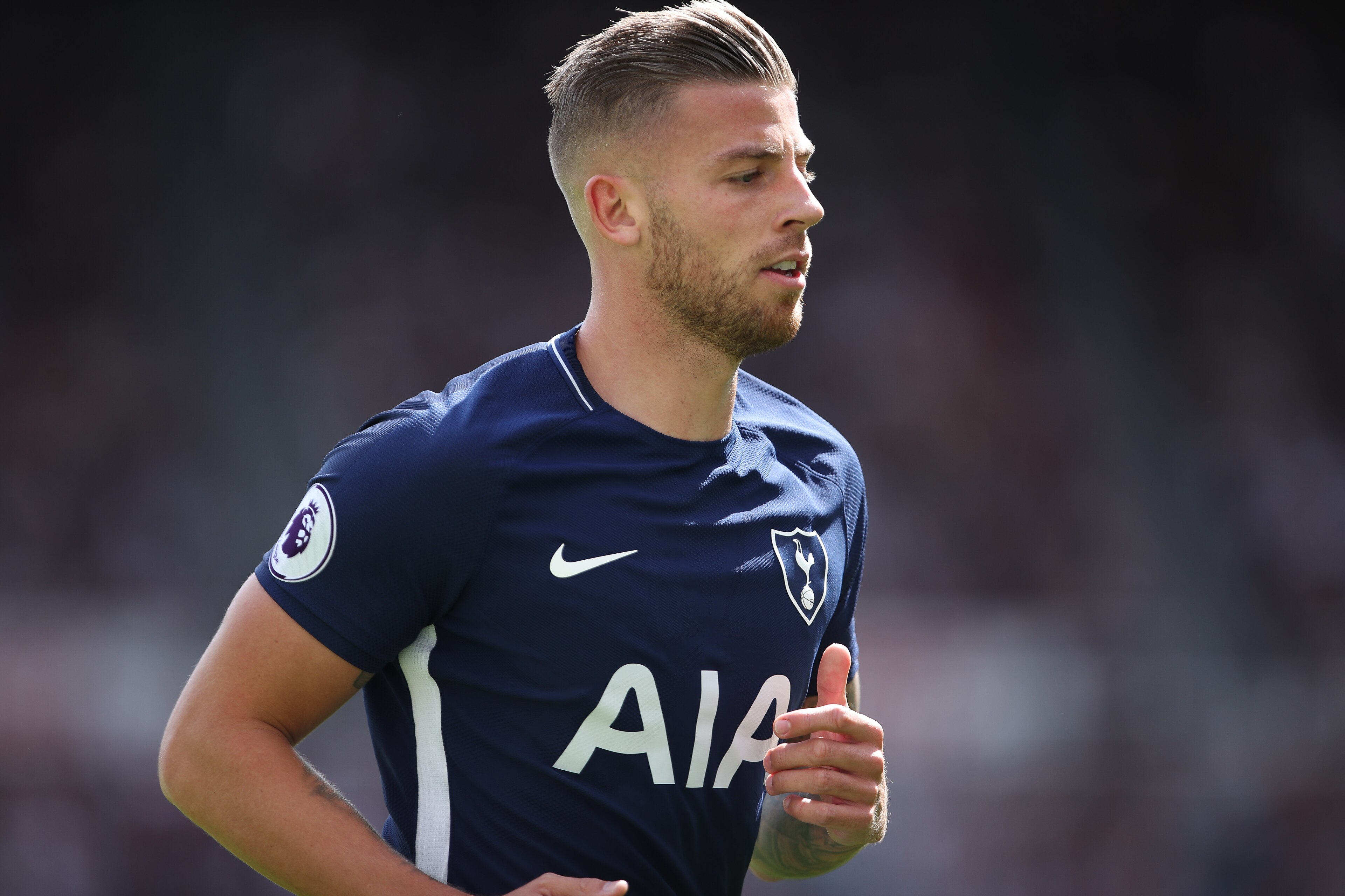 NEWCASTLE UPON TYNE, ENGLAND - AUGUST 13: Toby Alderweireld of Tottenham Hotspur during the Premier League match between Newcastle United and Tottenham Hotspur at St. James Park on August 13, 2017 in Newcastle upon Tyne, England. (Photo by Robbie Jay Barr NEWCASTLE UPON TYNE, ENGLAND - AUGUST 13: Toby Alderweireld of Tottenham Hotspur during the Premier League match between Newcastle United and Tottenham Hotspur at St. James Park on August 13, 2017 in Newcastle upon Tyne, England. (Photo by Robbie Jay Barr