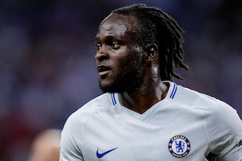 SINGAPORE, SINGAPORE - JULY 29: Chelsea Midfielder Victor Moses in action during the International Champions Cup 2017 match between FC Internazionale and Chelsea FC on July 29, 2017 in Singapore. (Photo by Power Sport Images/Getty Images)