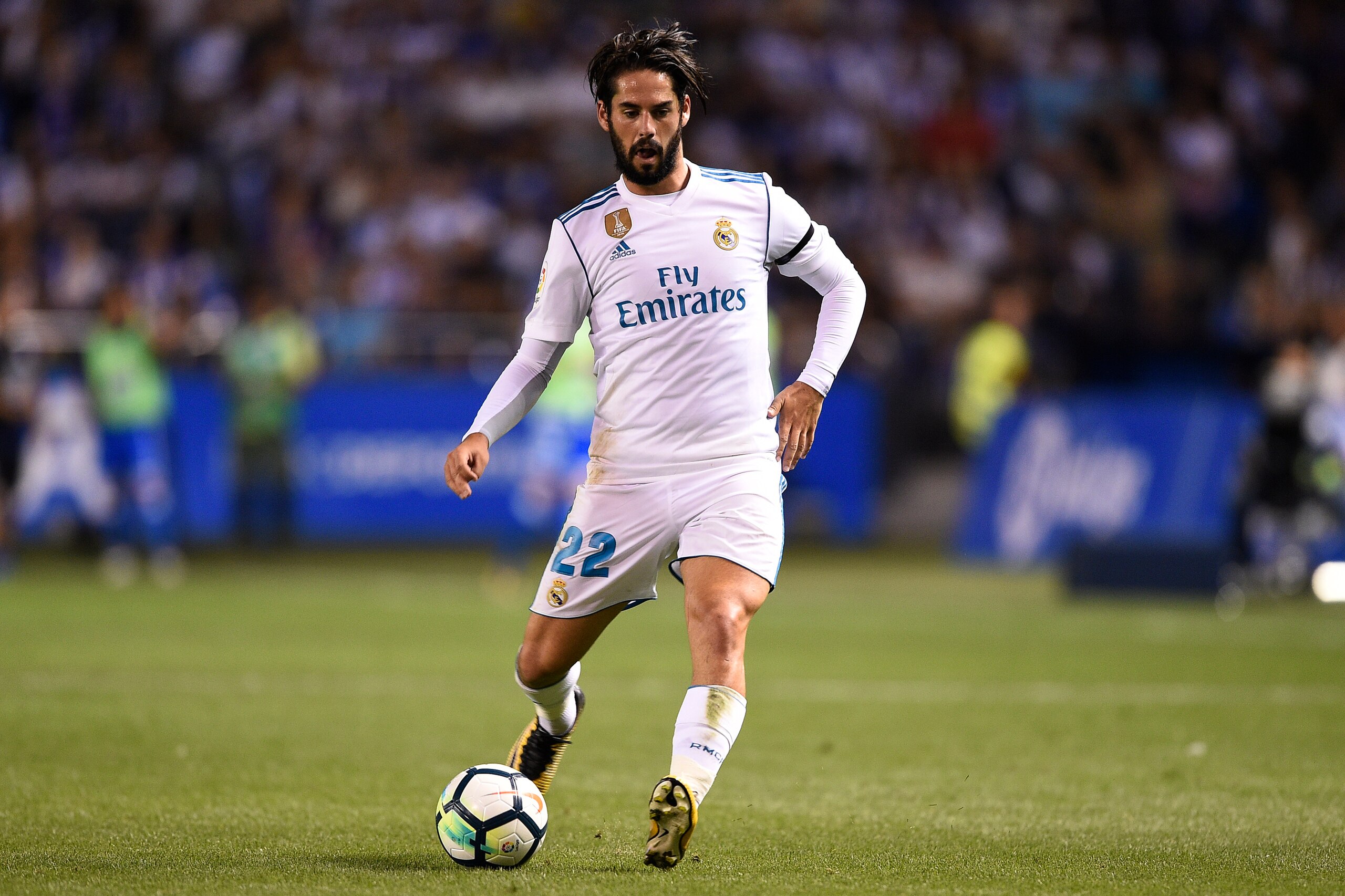 LA CORUNA, SPAIN - AUGUST 20: Isco of Real Madrid in action during the La Liga match between Deportivo La Coruna and Real Madrid at Riazor Stadium on August 20, 2017 in La Coruna, Spain. (Photo by Octavio Passos/Getty Images)